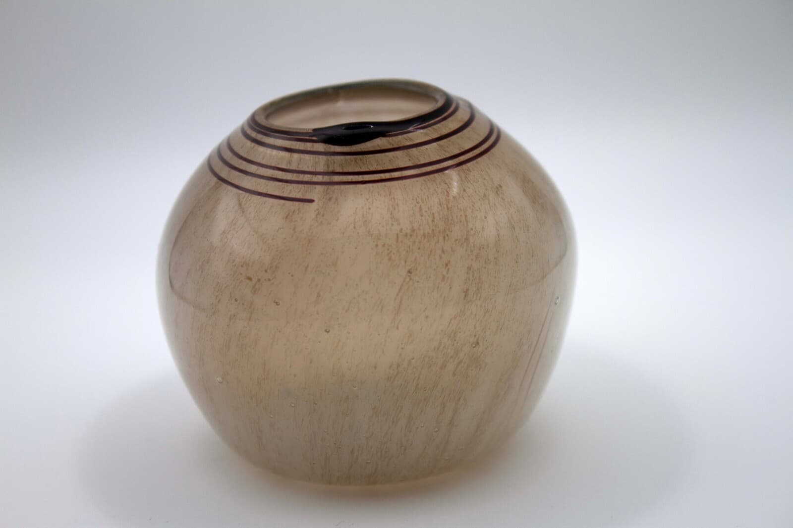 Willem Heesen Contemporary Earth Toned Art Glass Vessel with Swirl Line Design - Thumbnail 4
