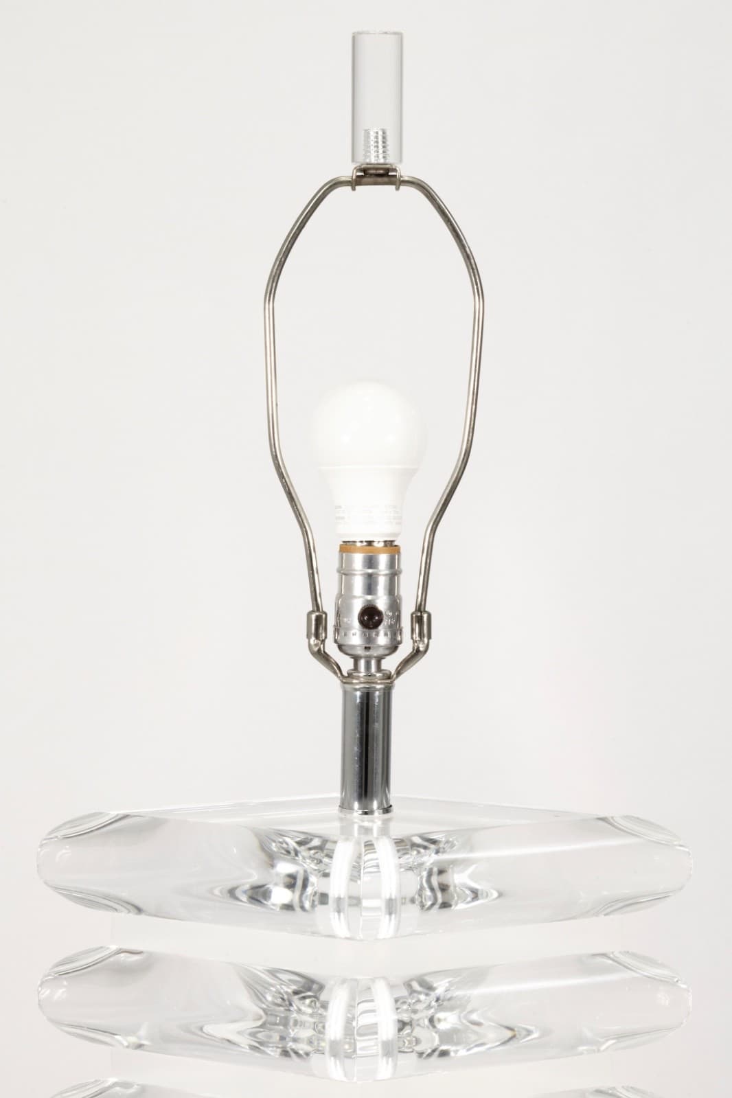 Pair Of Large Vintage Clearlite Lucite Lamps By Bauer - Thumbnail 4