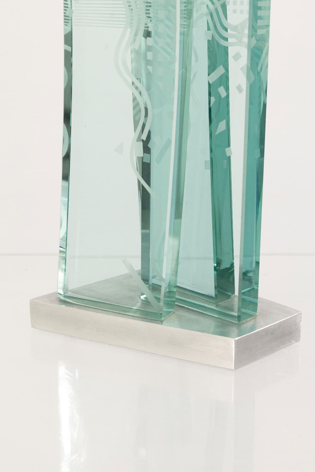 John Gilbert Luebtow Signed Abstract Postmodern Glass Sculpture on Metal Base - Thumbnail 4