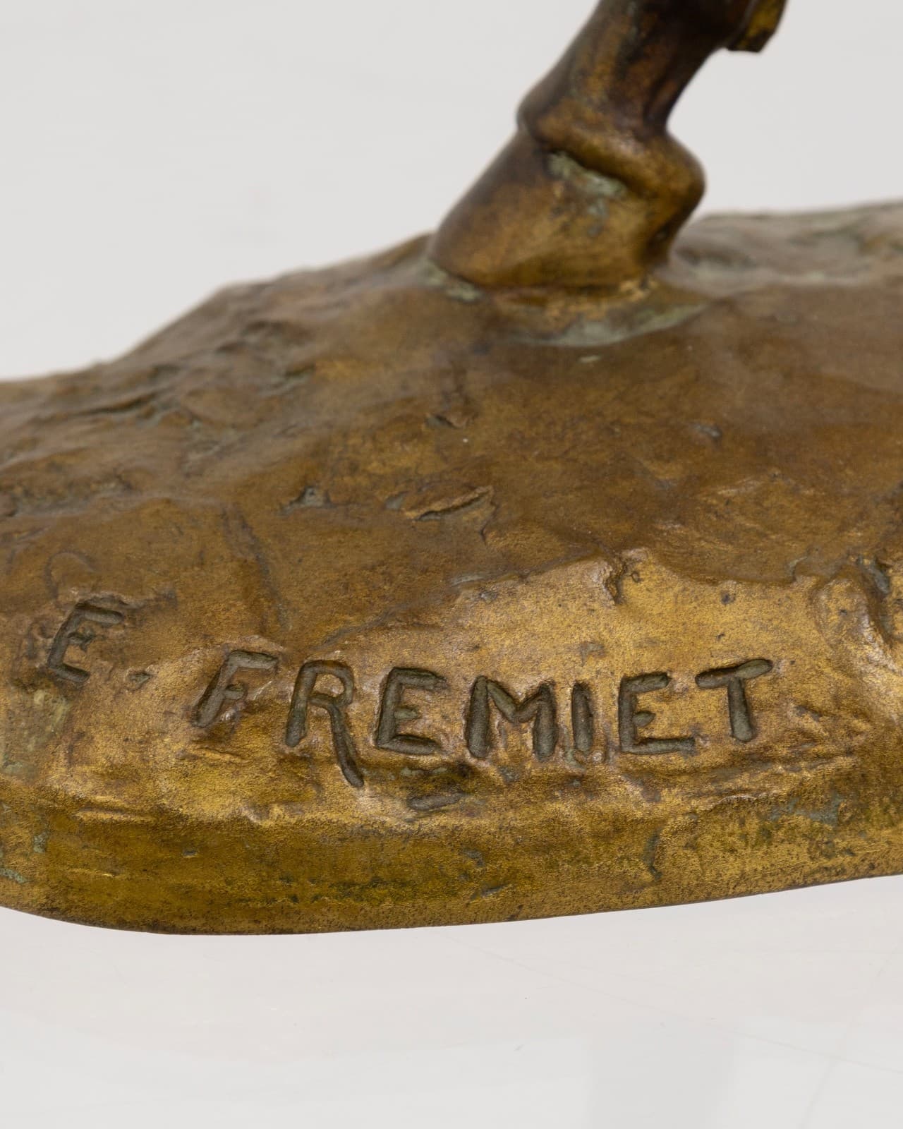 Emmanuel Frémiet Isabeau of Bavaria 1892 Signed Gilded Bronze Antique Sculpture - Thumbnail 6