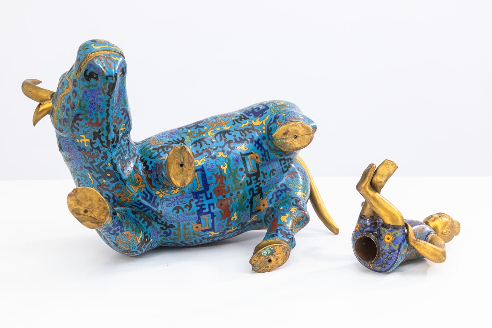 Vintage Chinese Cloisonne Bull Sculpture with Sitting Figure Asian Collectables - Thumbnail 6