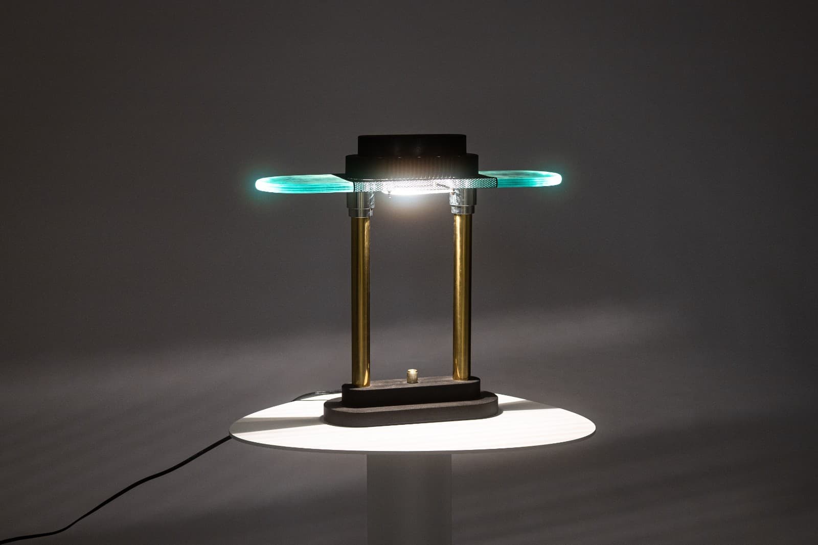 Robert Sonneman for George Kovacs 1980s Post Modern Brass and Glass Desk Lamp - Thumbnail 3