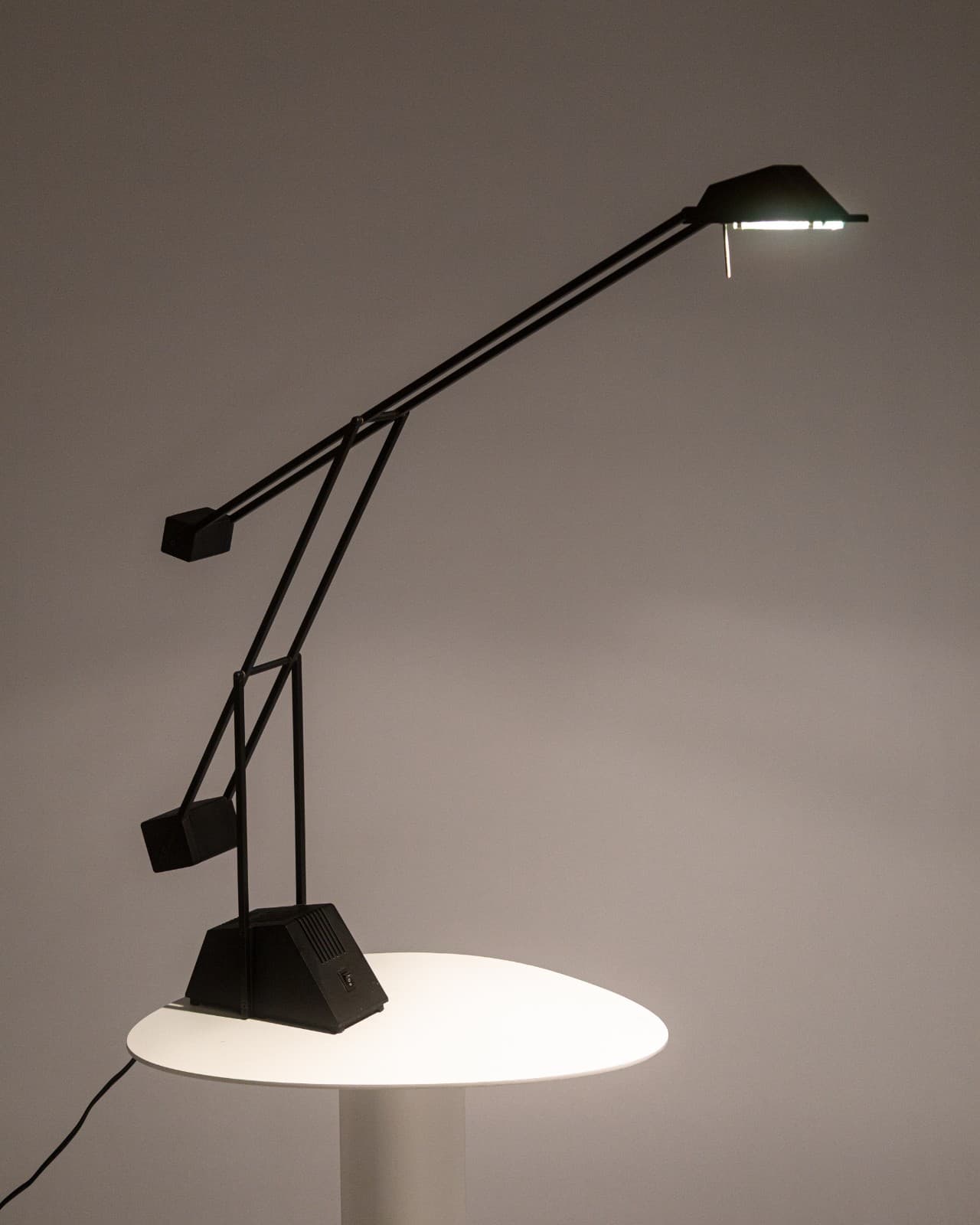 Vintage 1980s Hustadt Leuchten Counter Balance Post Modern Table Desk Lamp - Thumbnail 2
