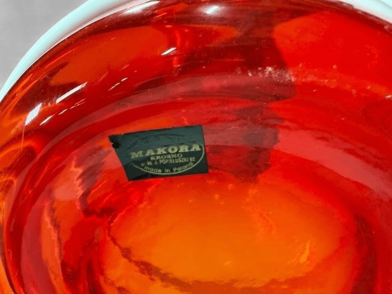 Contemporary Monumental Makora Kronso Poland Twisted Red Art Glass Vase - Thumbnail 6