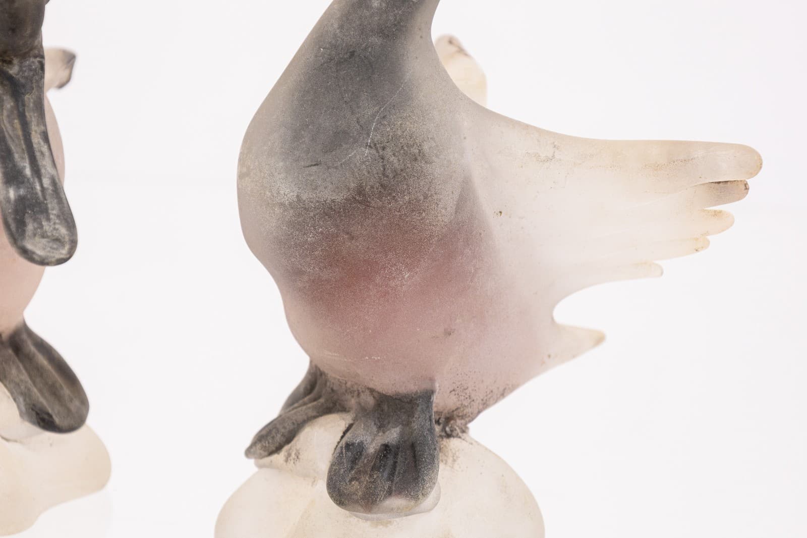 Pair of Vintage Italian Gino Cenedese Vetri Murano Frosted Glass Birds - Thumbnail 4