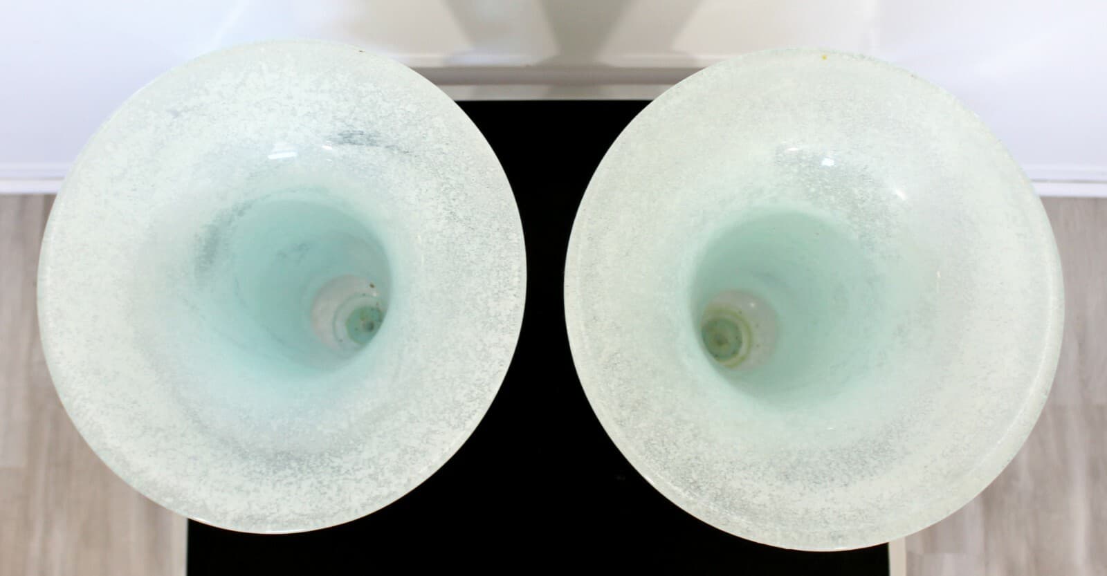 Mid Century Modern Pair of Seguso Vetri D'Arte Glass Vases Vessels Italy Signed - Thumbnail 5