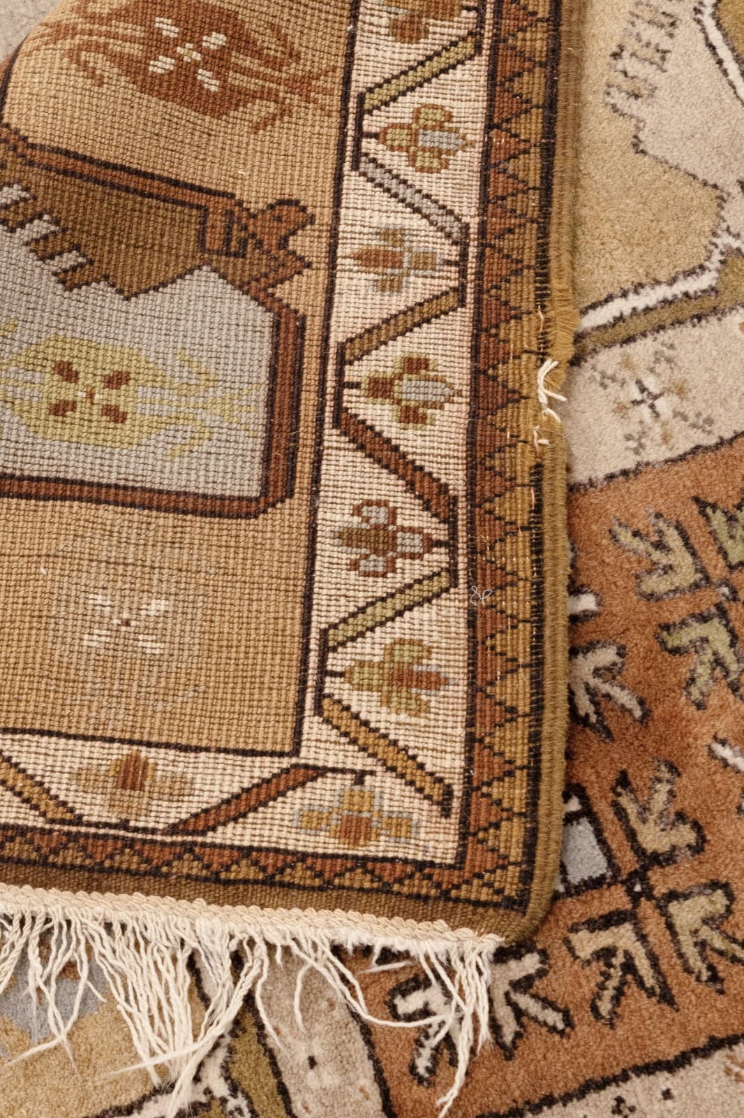 Vintage 1970s Old Milas Rug Handmade In Turkey 100% Pure Wool 114 X 55 - Thumbnail 5