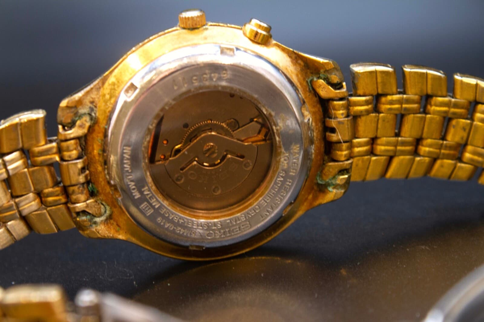 Seiko Kinetic Wristwatch Gold Stainless Steel - Thumbnail 6
