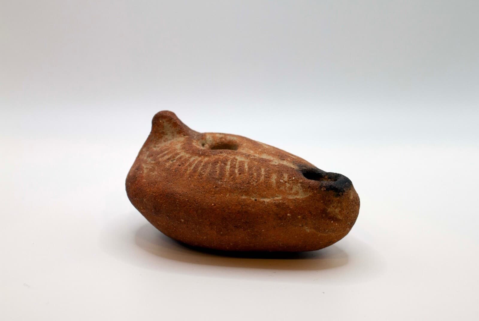 Pre-Columbian Ancient Boat-Shaped Terracotta Pottery Oil Lamp Historic Artifact - Thumbnail 2