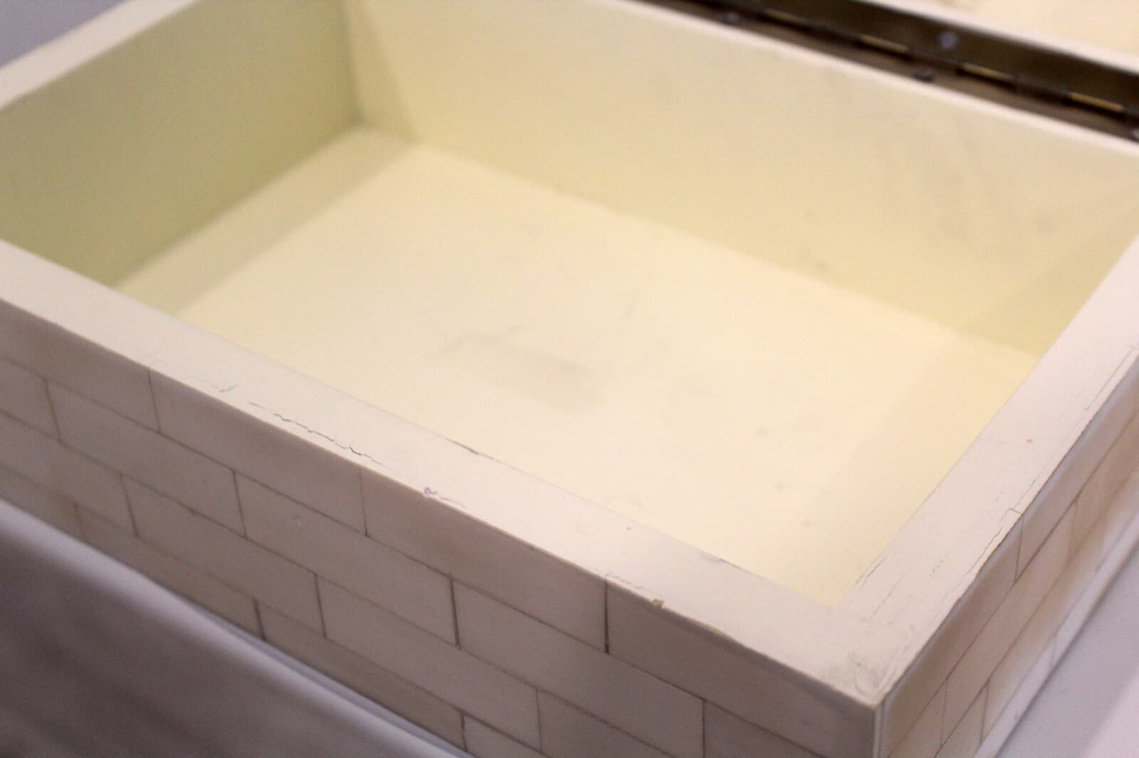 Tessellated Bone Large Box By Robert Marcius - Thumbnail 8