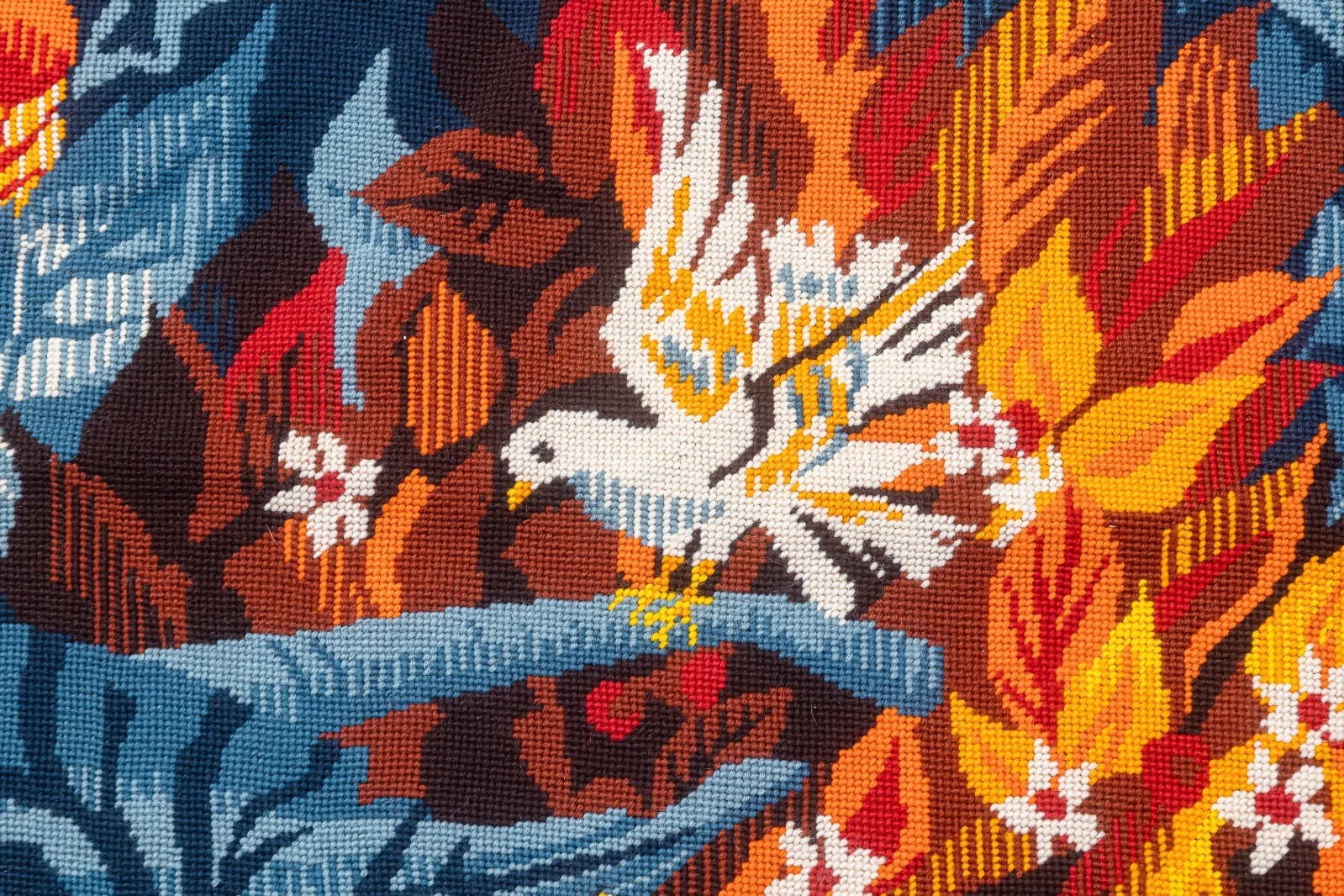Hervé Lelong (1935–2023) Les Fruits de l’Été 1977 Signed Wool Tapestry 54/250 - Thumbnail 4