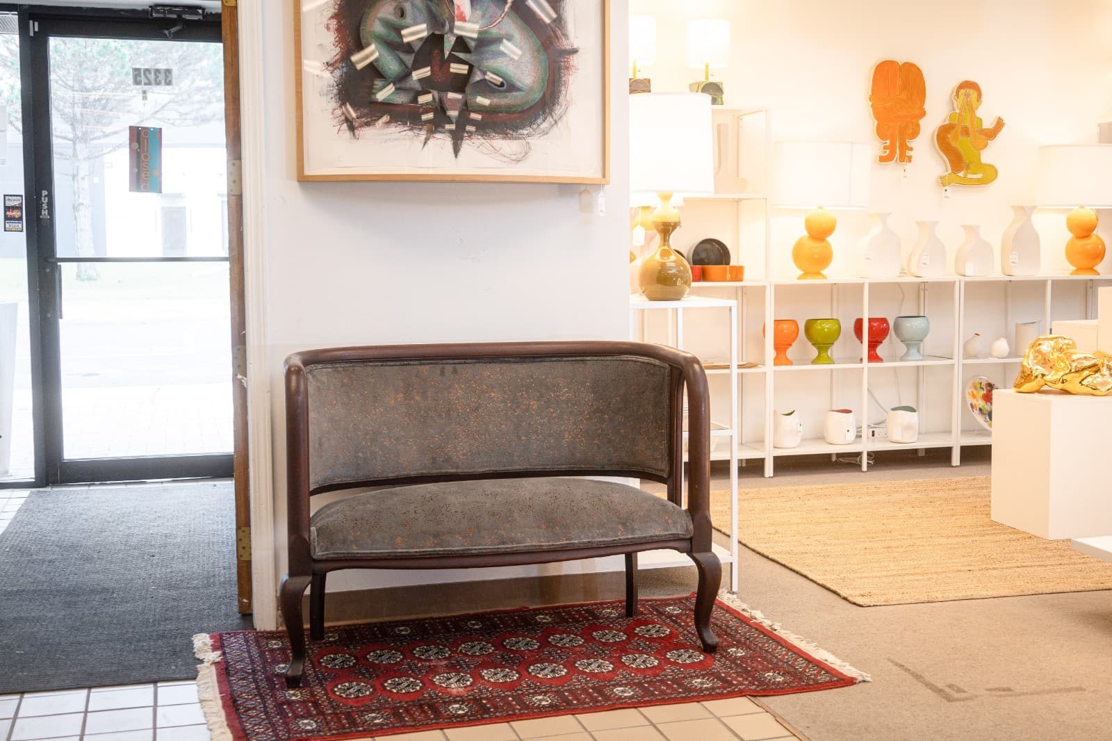 Vintage Curved Mahogany and Crushed Velvet Settee Bench - Thumbnail 2