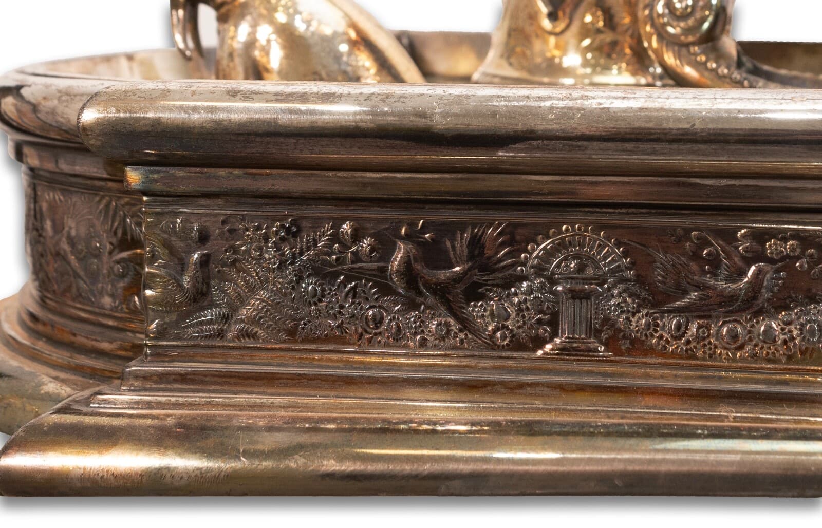 Meriden Britannia Co American Silver Plate Ornamental Centerpiece Candle Holder - Thumbnail 4