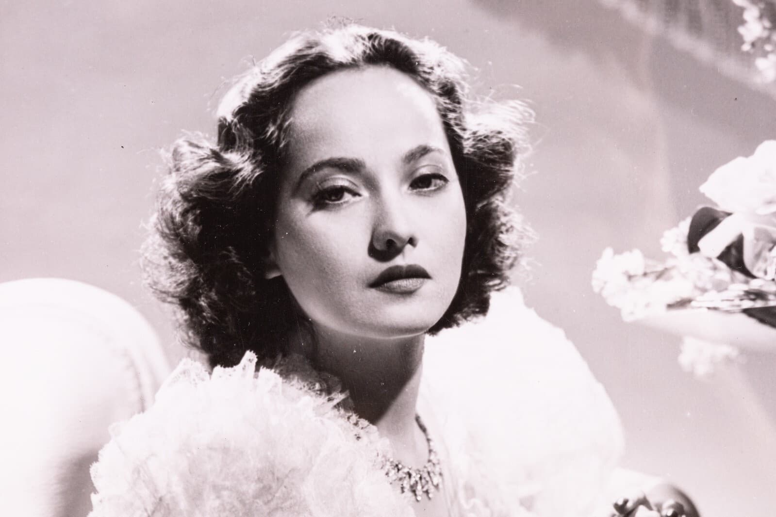 George Hurrell Portrait of Merle Oberon Vintage Gelatin Silver Print Warner Bros - Thumbnail 3