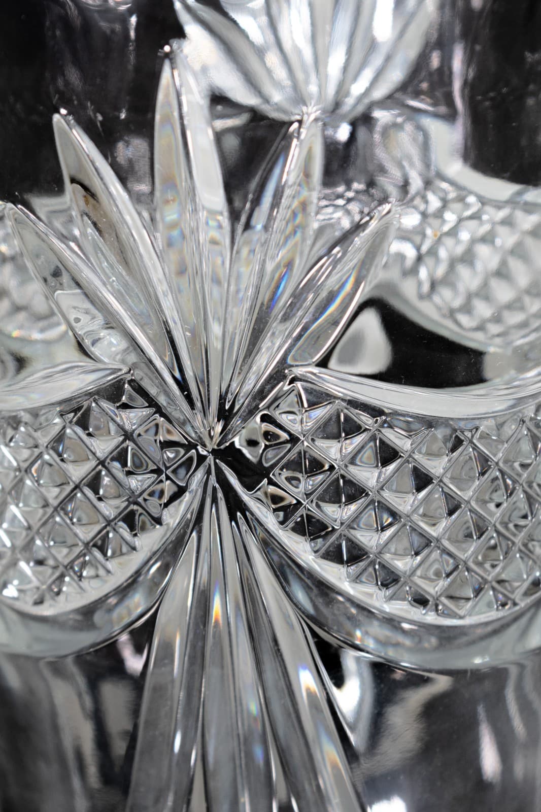 Towle - Fan Cut Crystal Glass Vase with Tapered Stem, c. 1970s - Thumbnail 5