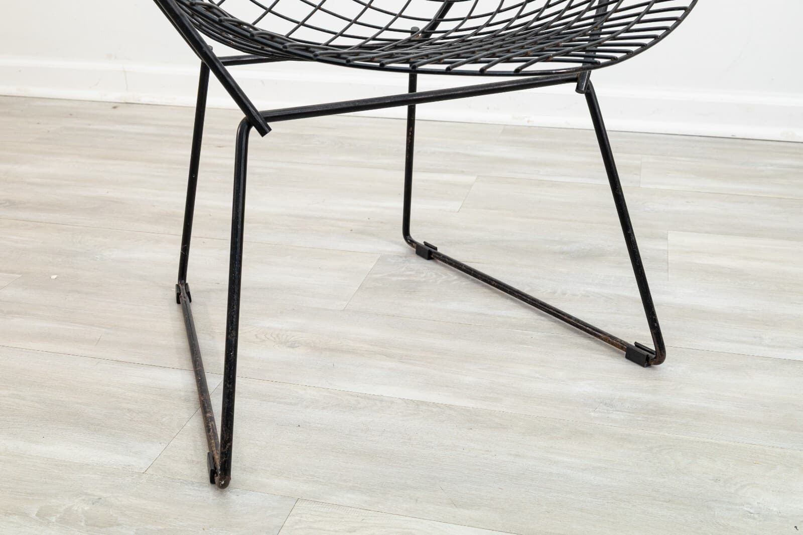 Harry Bertoia for Knoll Diamond Black Wireframe Accent Chair Mid Century Modern - Thumbnail 8