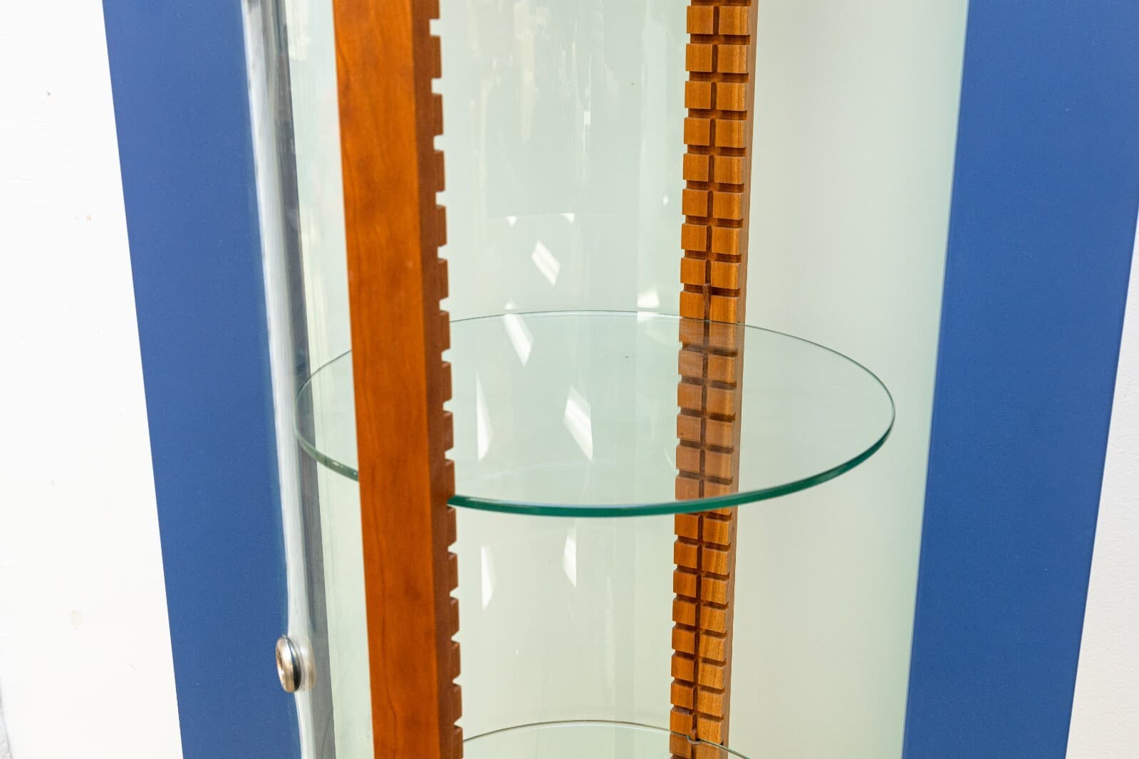 Christian Robert Contemporary Italian Illuminated Round Glass Shelving Wall Unit - Thumbnail 8