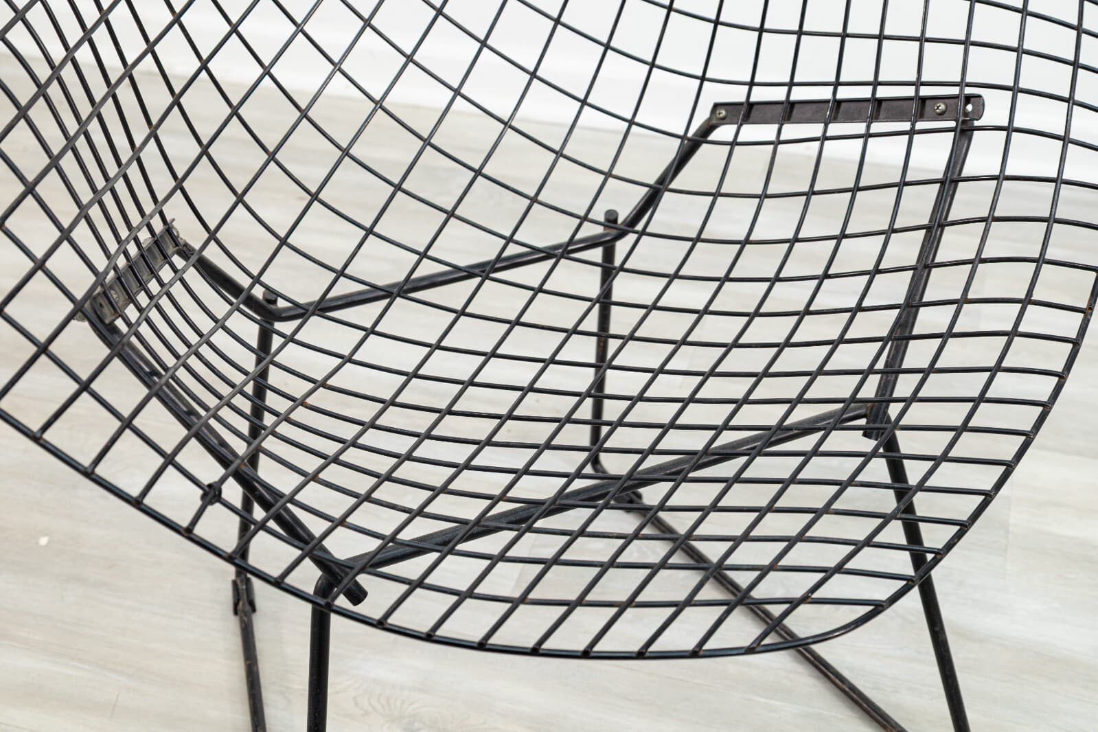 Harry Bertoia for Knoll Diamond Black Wireframe Accent Chair Mid Century Modern - Thumbnail 7