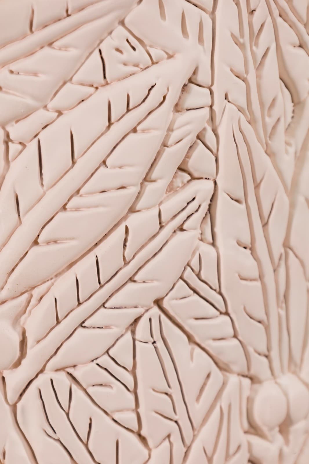 Pair Of Pink Ceramic Flower And Leaf Motif Table Lamps With Vinyl Shades - Thumbnail 6