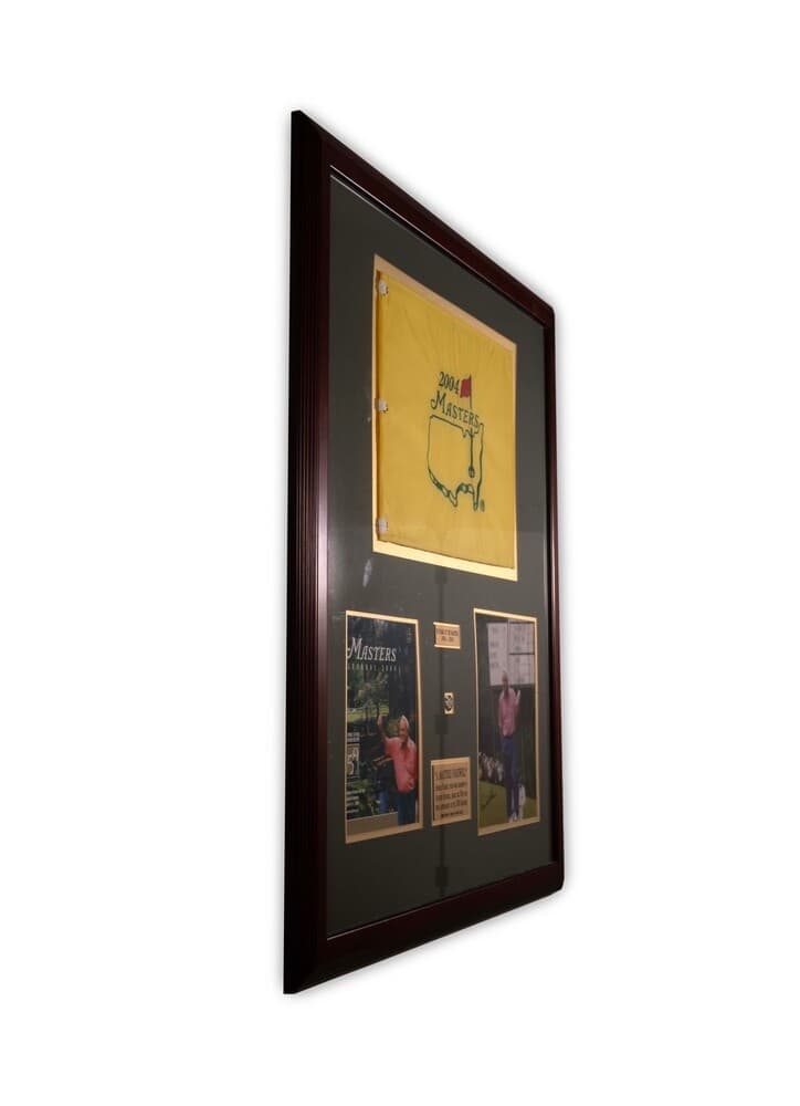 Masters 2004 Arnold Palmer Signed Photograph, Flag, & Pin in Memorabilia Frame - Thumbnail 3