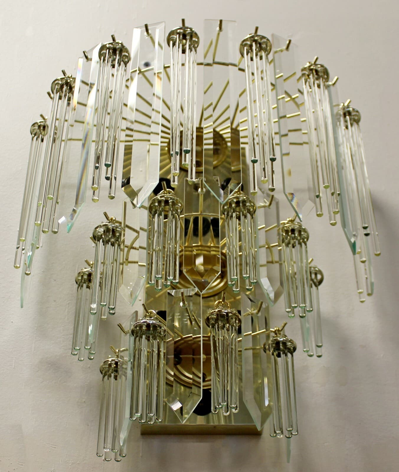 Mid Century Modern Italian Murano Brass and Glass Wall Sconce 1970s - Thumbnail 5