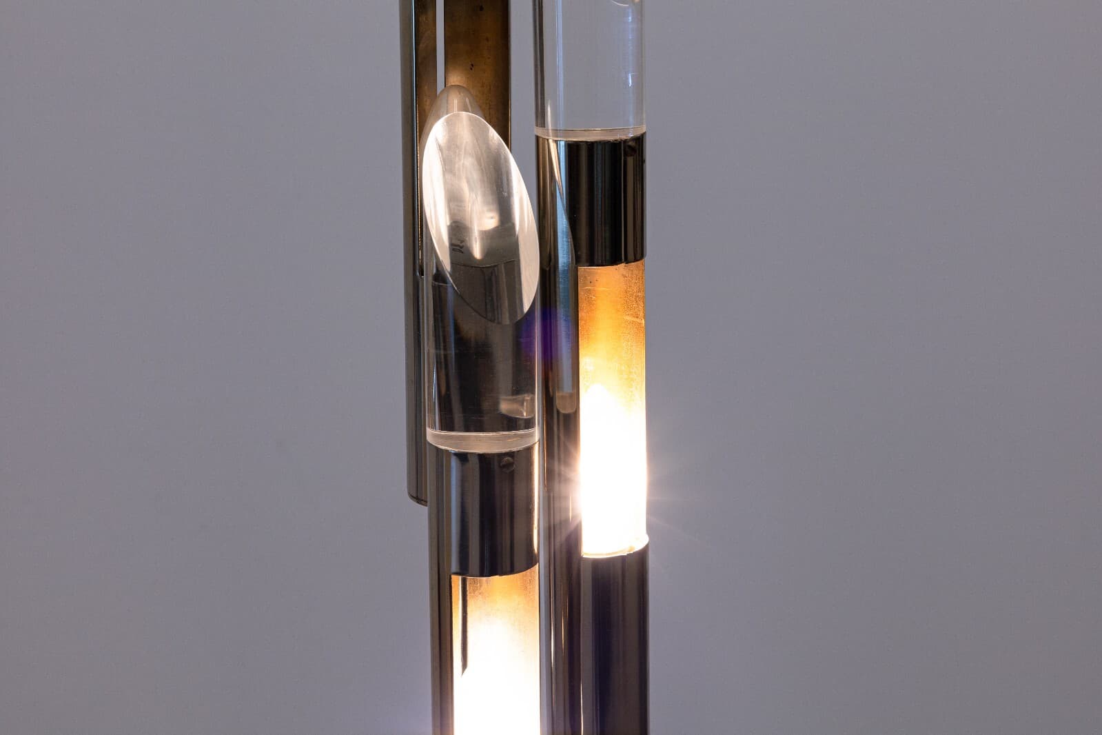 1970s Polished Chrome Three Fixture Table Lamp with Lucite Acrylic Prism Tips - Thumbnail 5