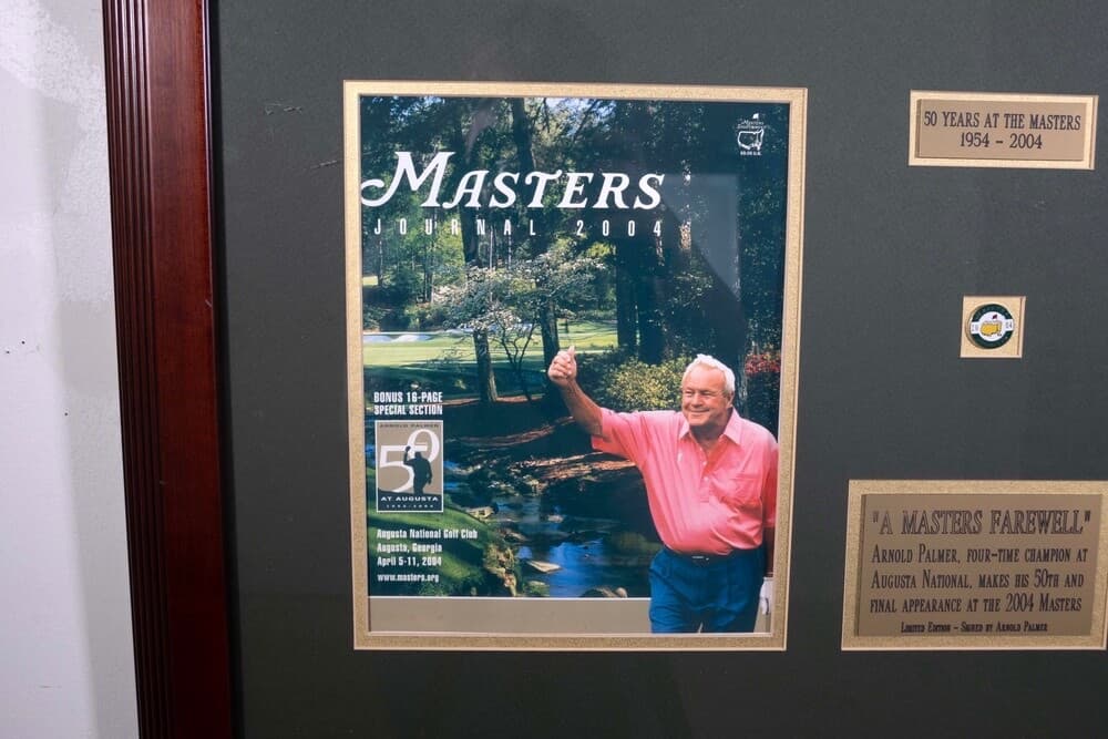 Masters 2004 Arnold Palmer Signed Photograph, Flag, & Pin in Memorabilia Frame - Thumbnail 5