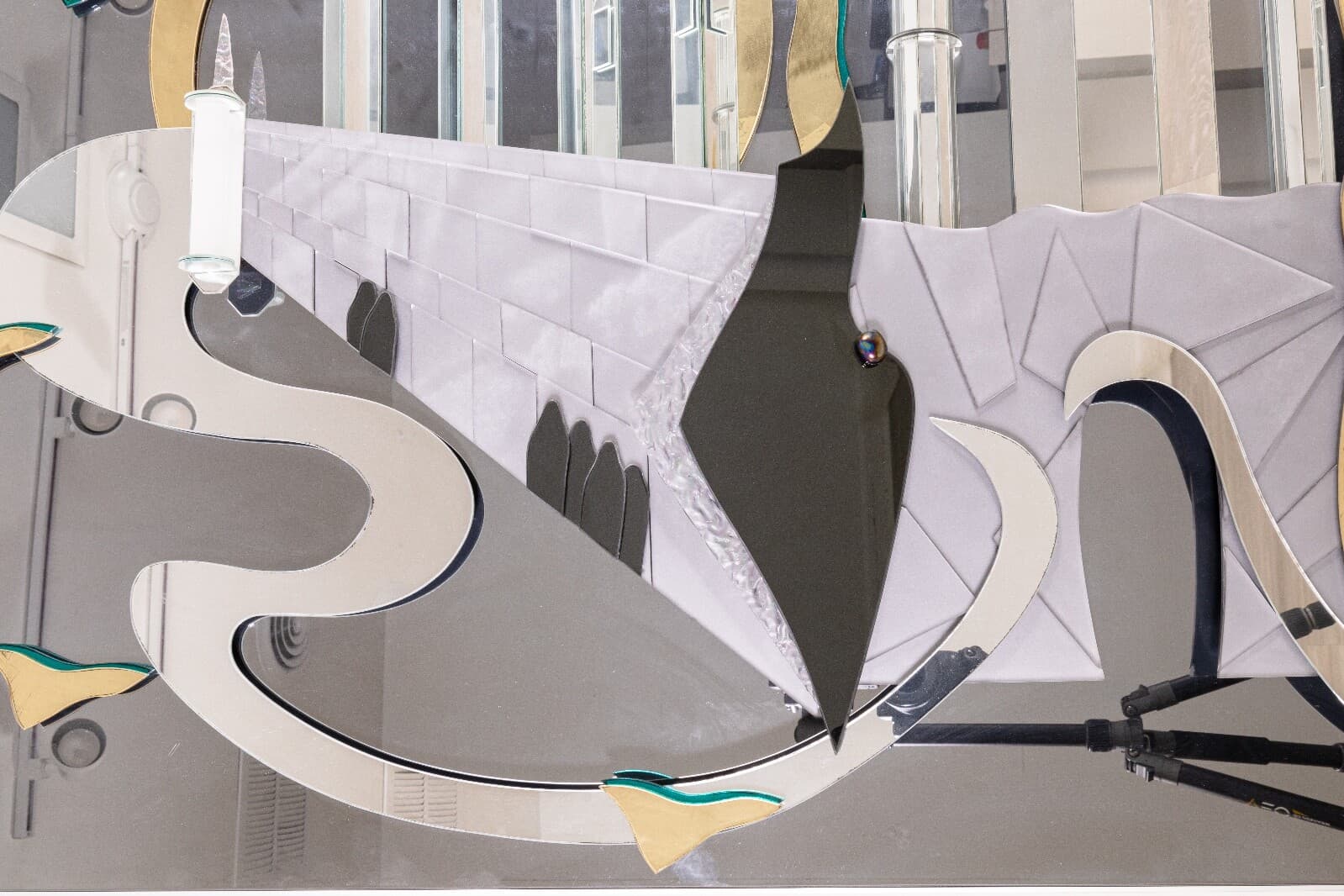 Harvard Reflections Fantasy Cityscape Contemporary Sculptural Mirror Art 80s - Thumbnail 4