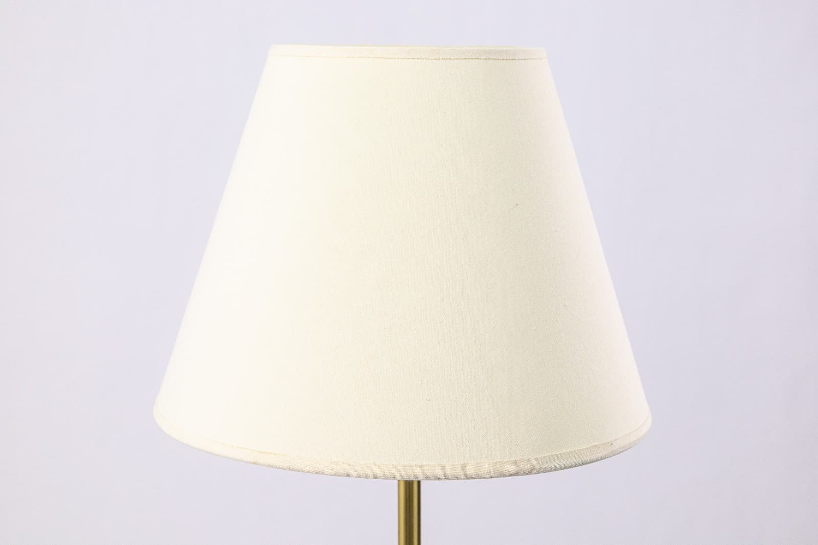 Vintage Laurel Lamp Company Brass and Round Glass Mid Century Modern Lamp Table - Thumbnail 4