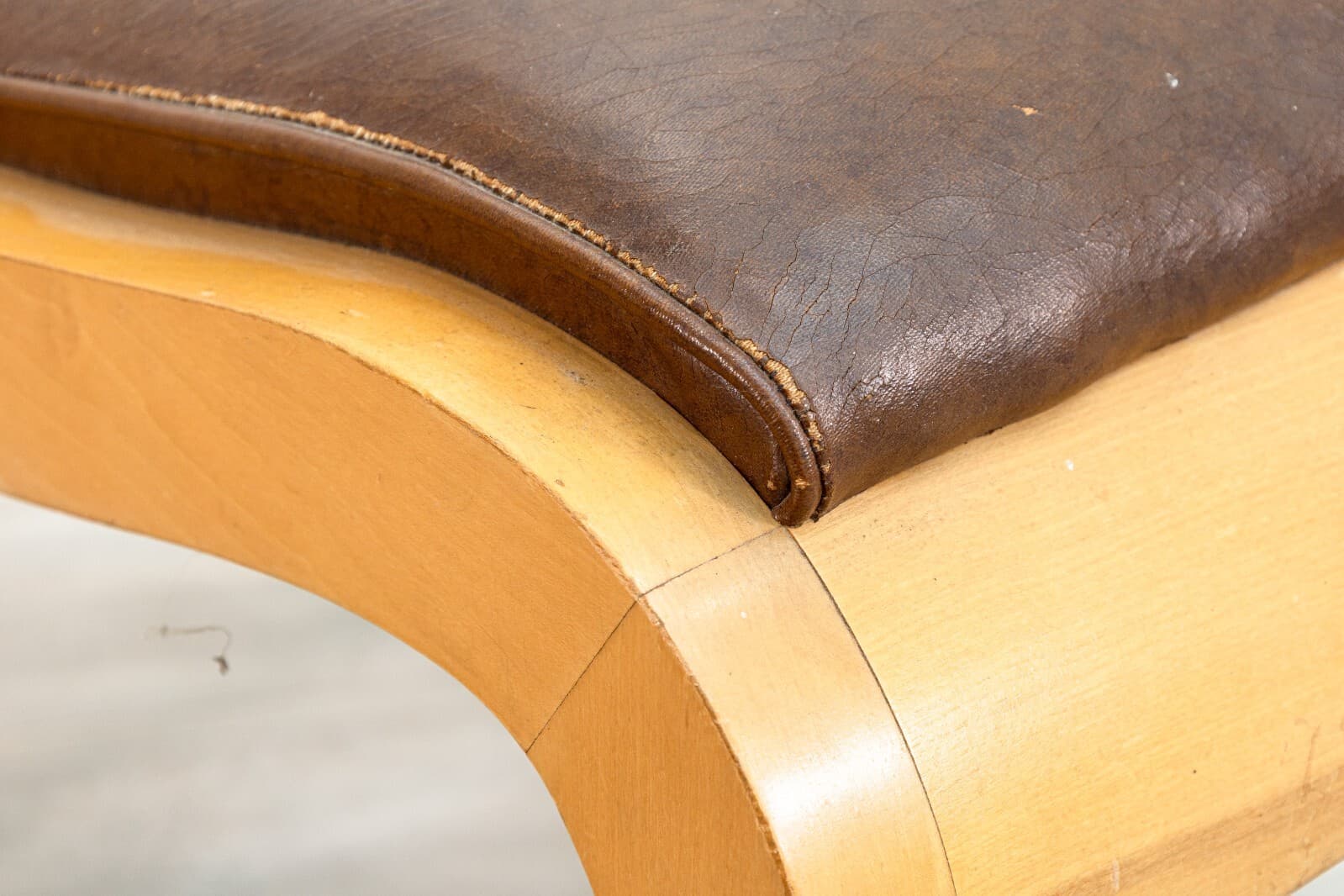 Gilbert Rohde for Herman Miller Model 3955 Vanity Stool 1935 Modern Design - Thumbnail 9