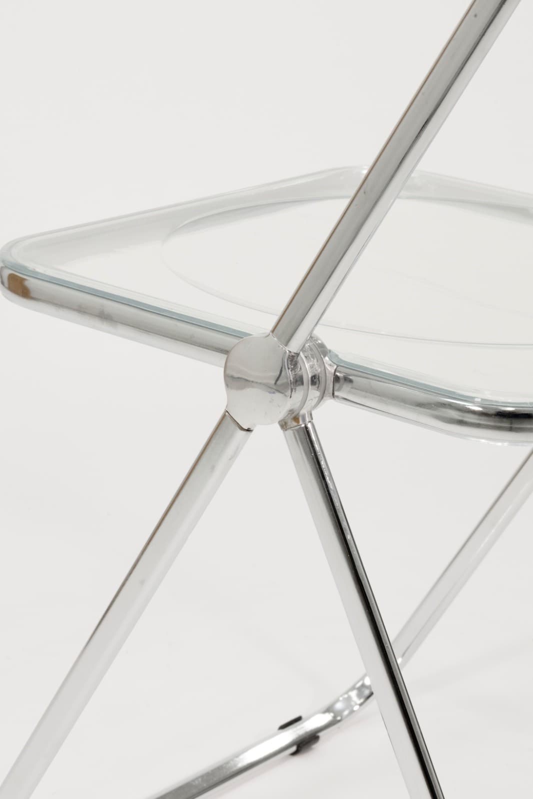 Set Of 4 Pila Folding Lucite Chairs By Piretti For Castelli With Original Box - Thumbnail 4
