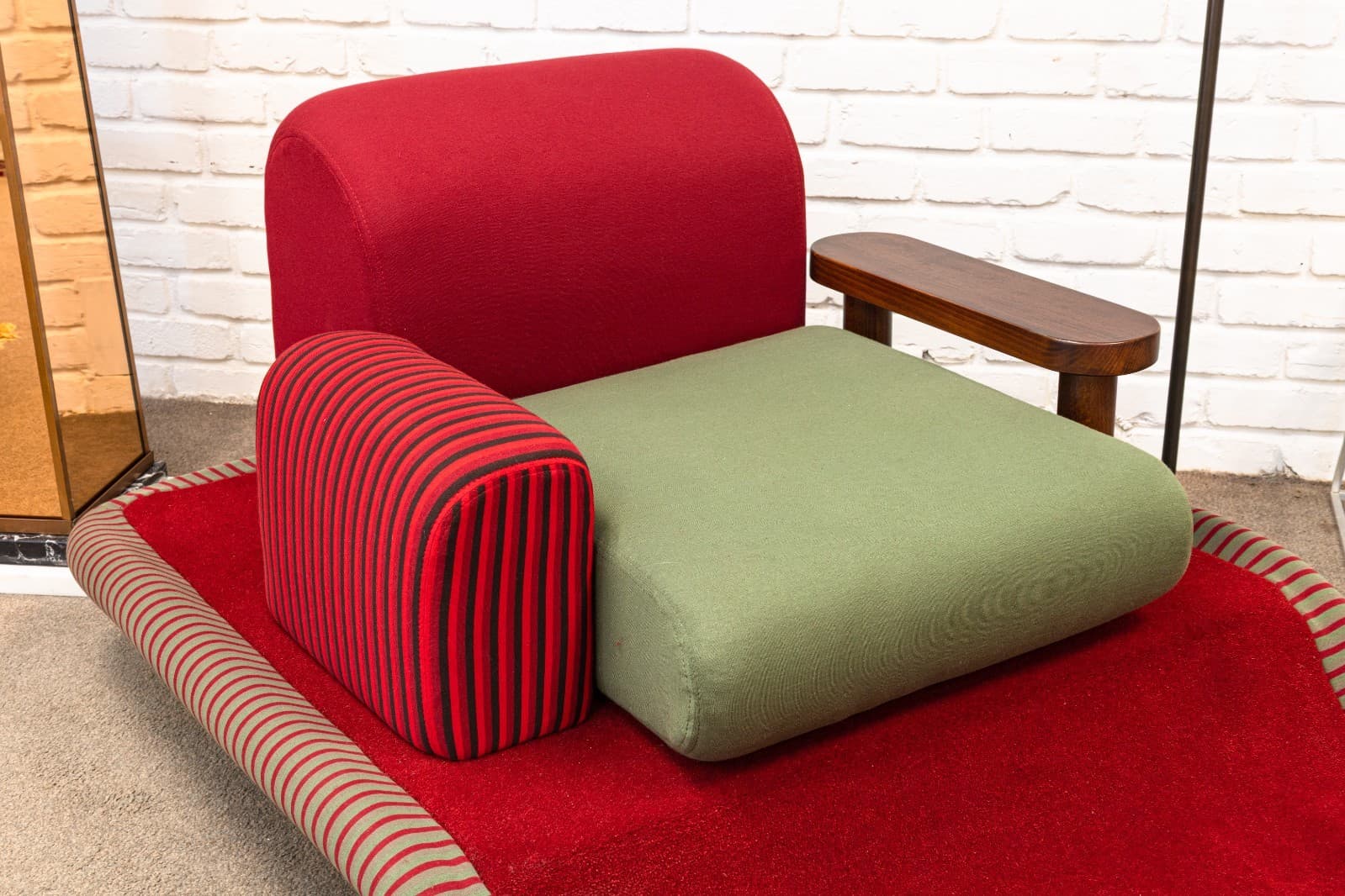 Ettore Sottsass Tappeto Volante Flying Carpet Chair Bedding Brevetti Italy 1972 - Thumbnail 3