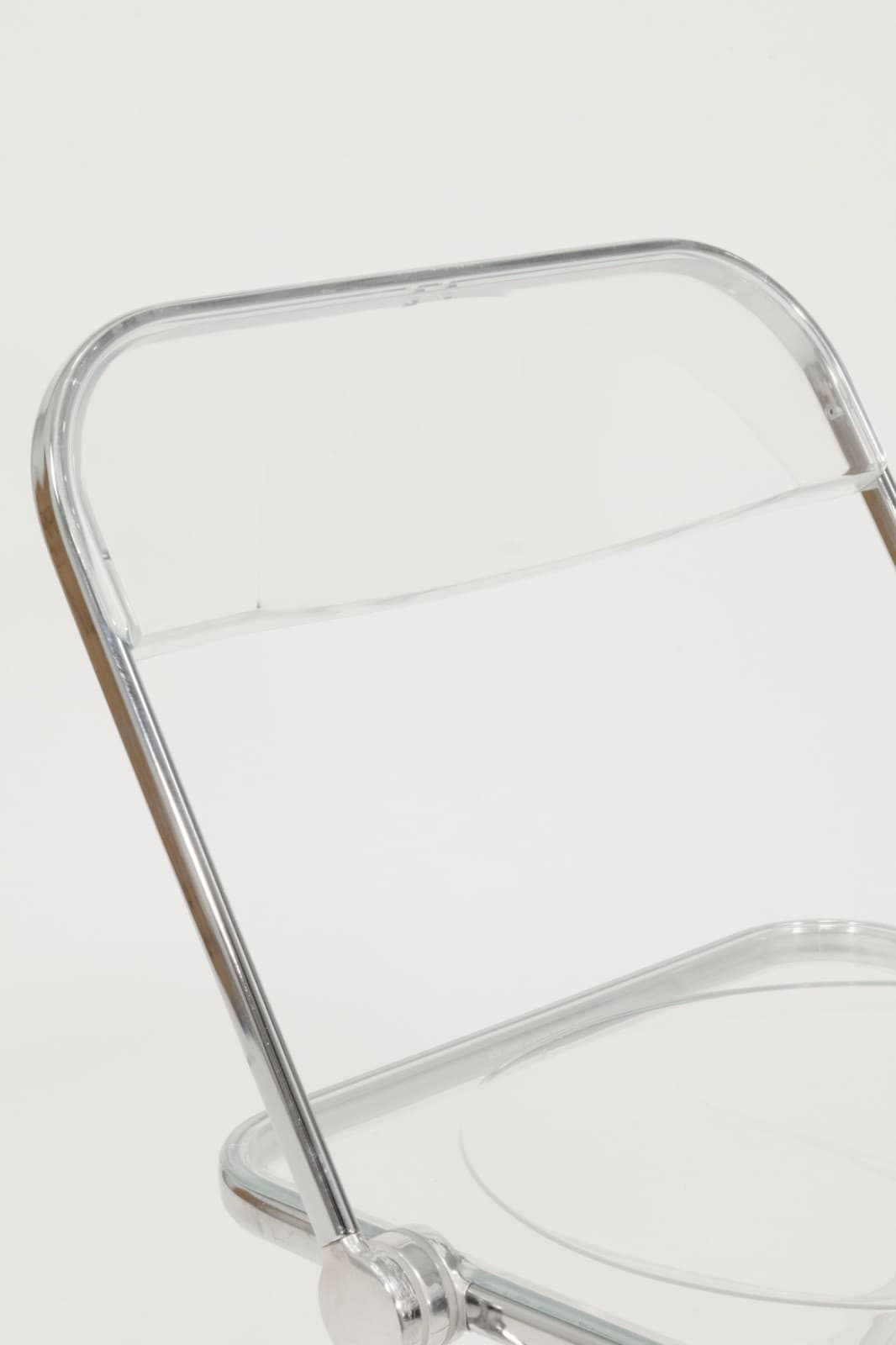 Set Of 4 Pila Folding Lucite Chairs By Piretti For Castelli With Original Box - Thumbnail 5