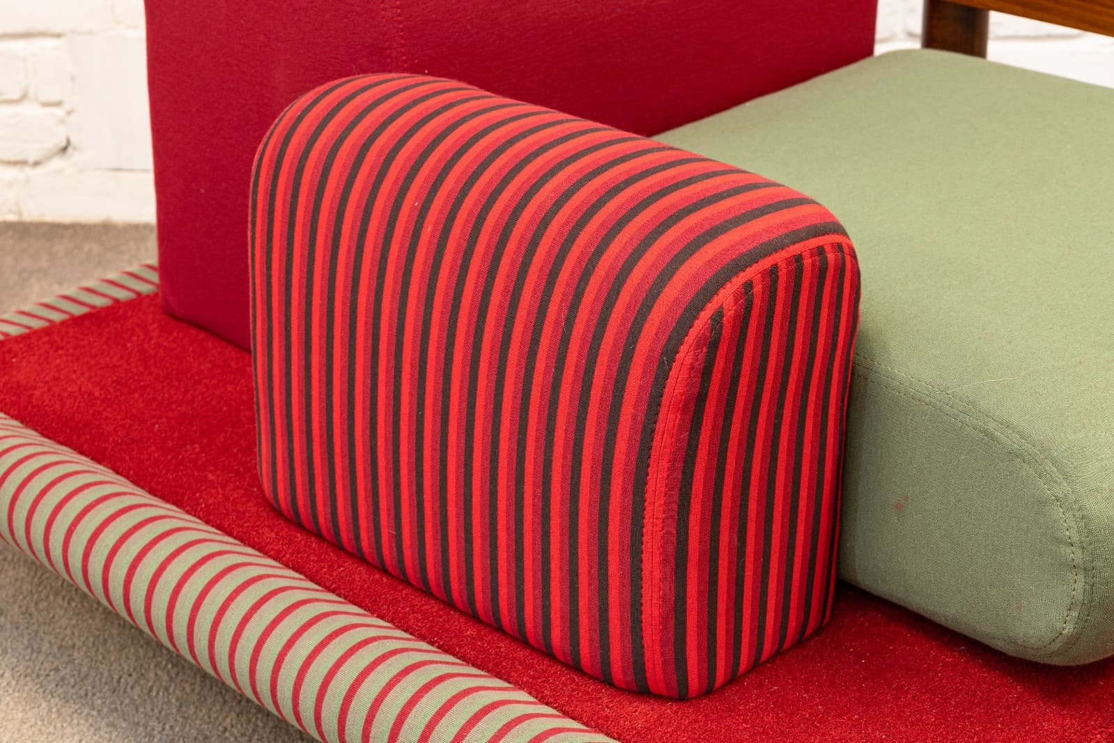 Ettore Sottsass Tappeto Volante Flying Carpet Chair Bedding Brevetti Italy 1972 - Thumbnail 6