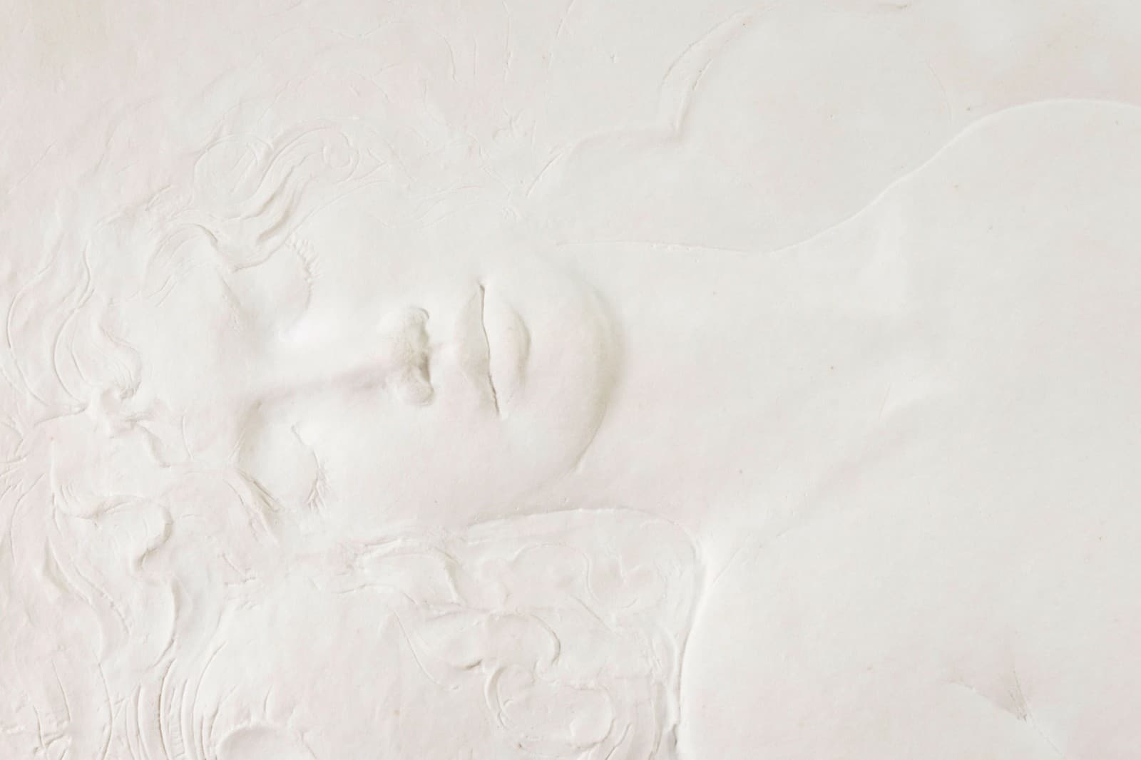Frank Gallo The Faint Signed Contemporary Cast Paper Relief Sculpture 75/150 - Thumbnail 3