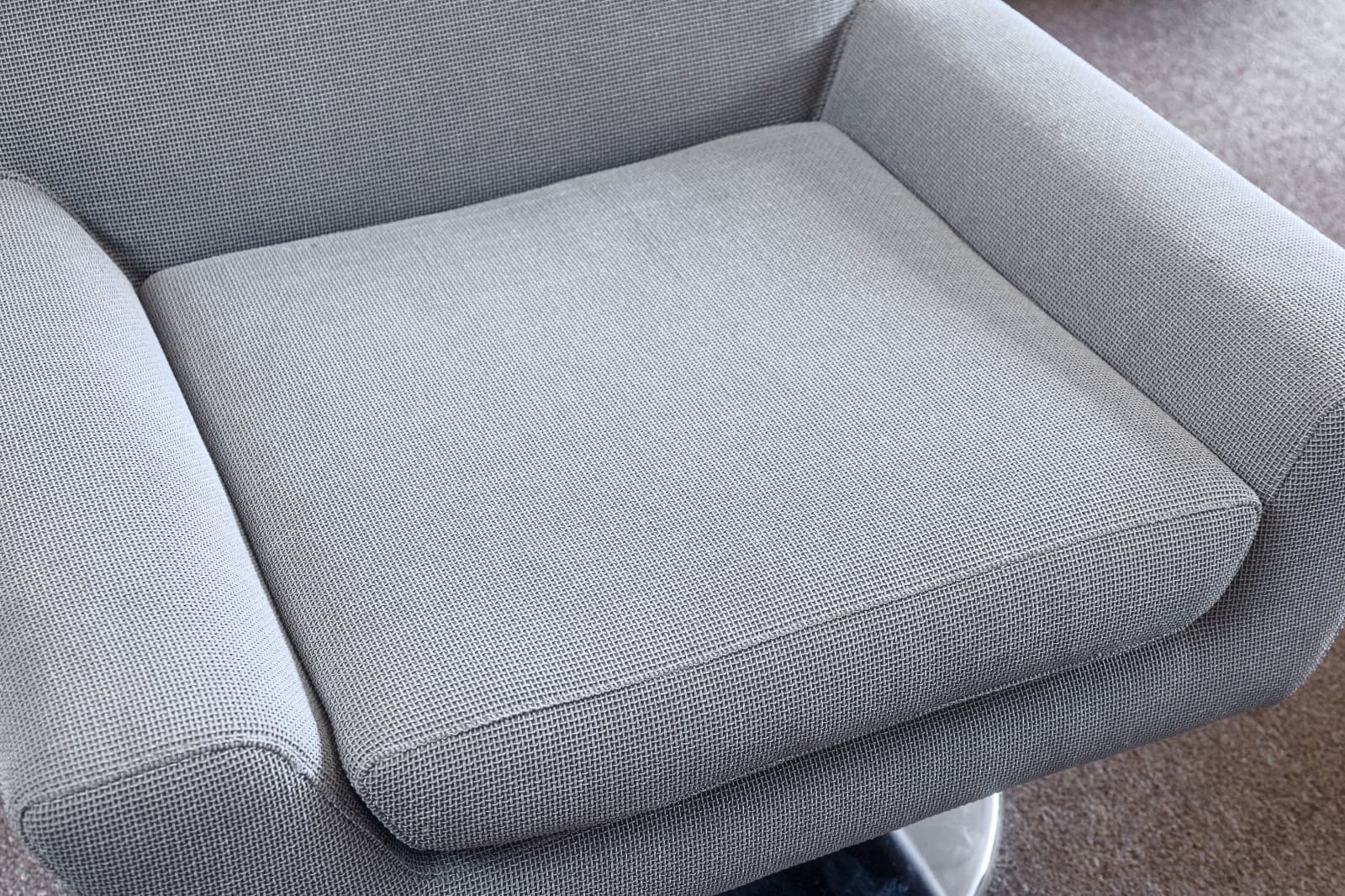 DellaRobbia Tech Contemporary Modern Chrome & Fabric Lounge Chair & Ottoman - Thumbnail 8