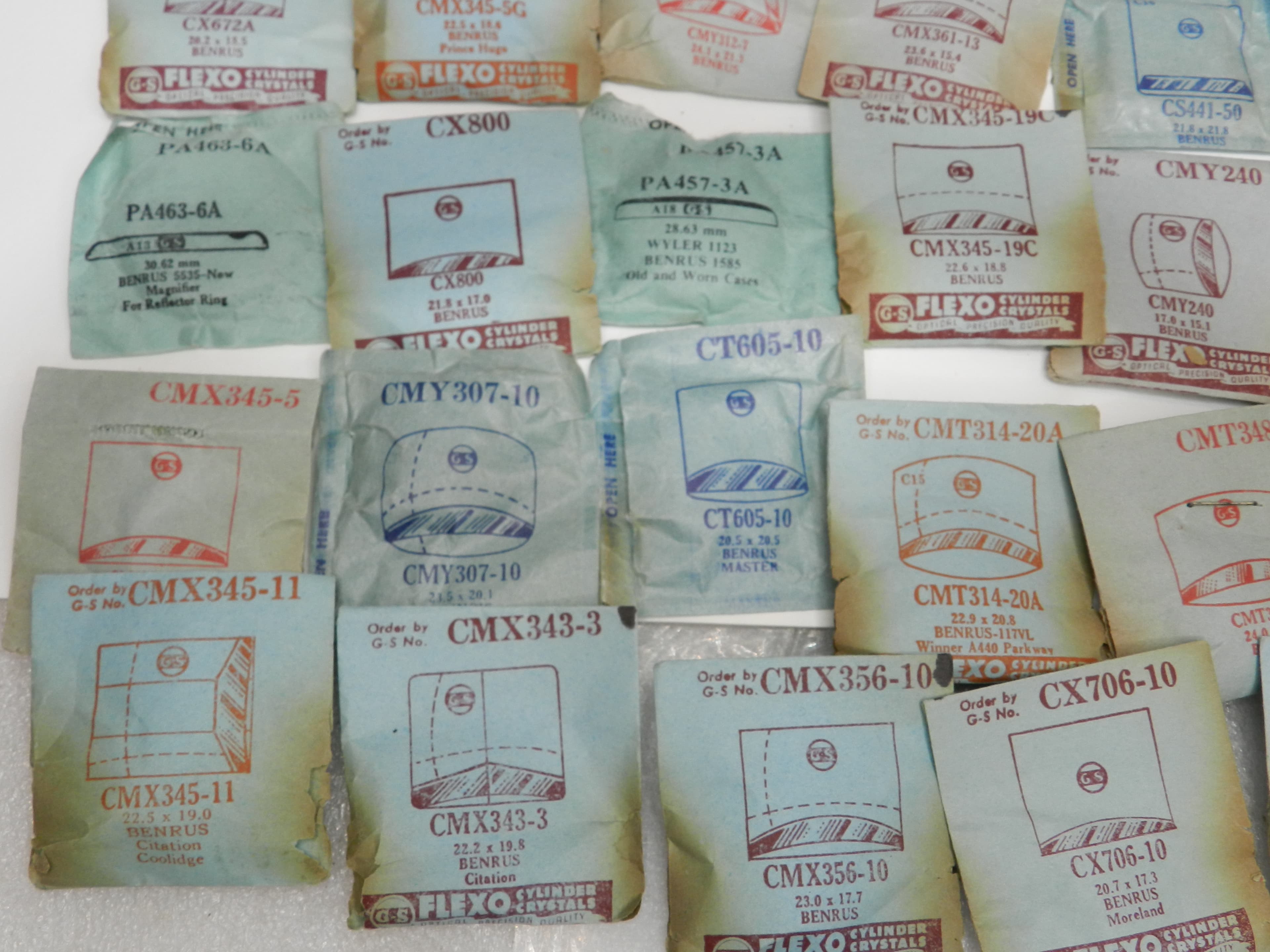 68 Vintage New Old Stock Watchmakers Mens Benrus Crystal Watch Face Lot (O41J) - Thumbnail 4