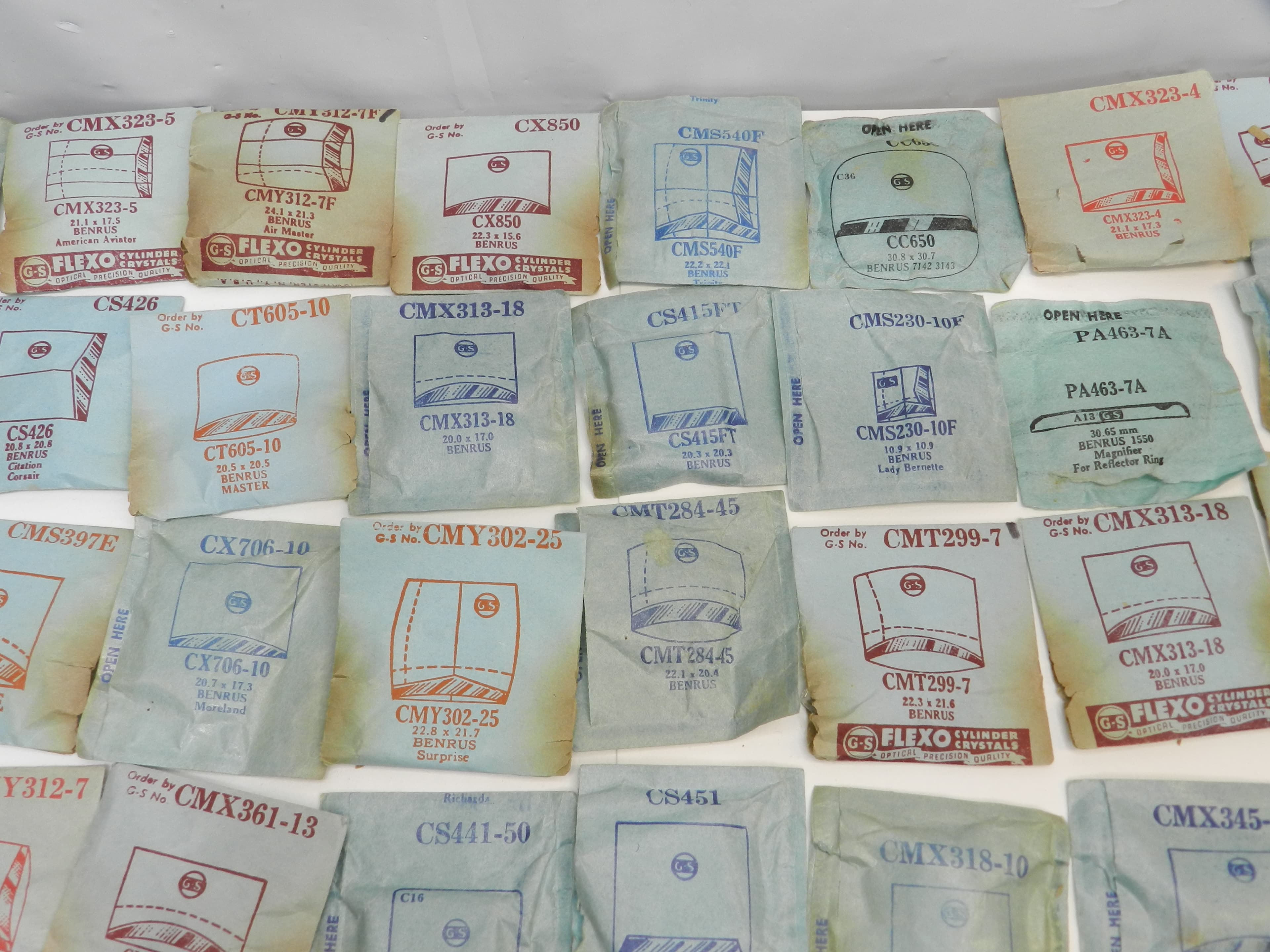 68 Vintage New Old Stock Watchmakers Mens Benrus Crystal Watch Face Lot (O41J) - Thumbnail 7