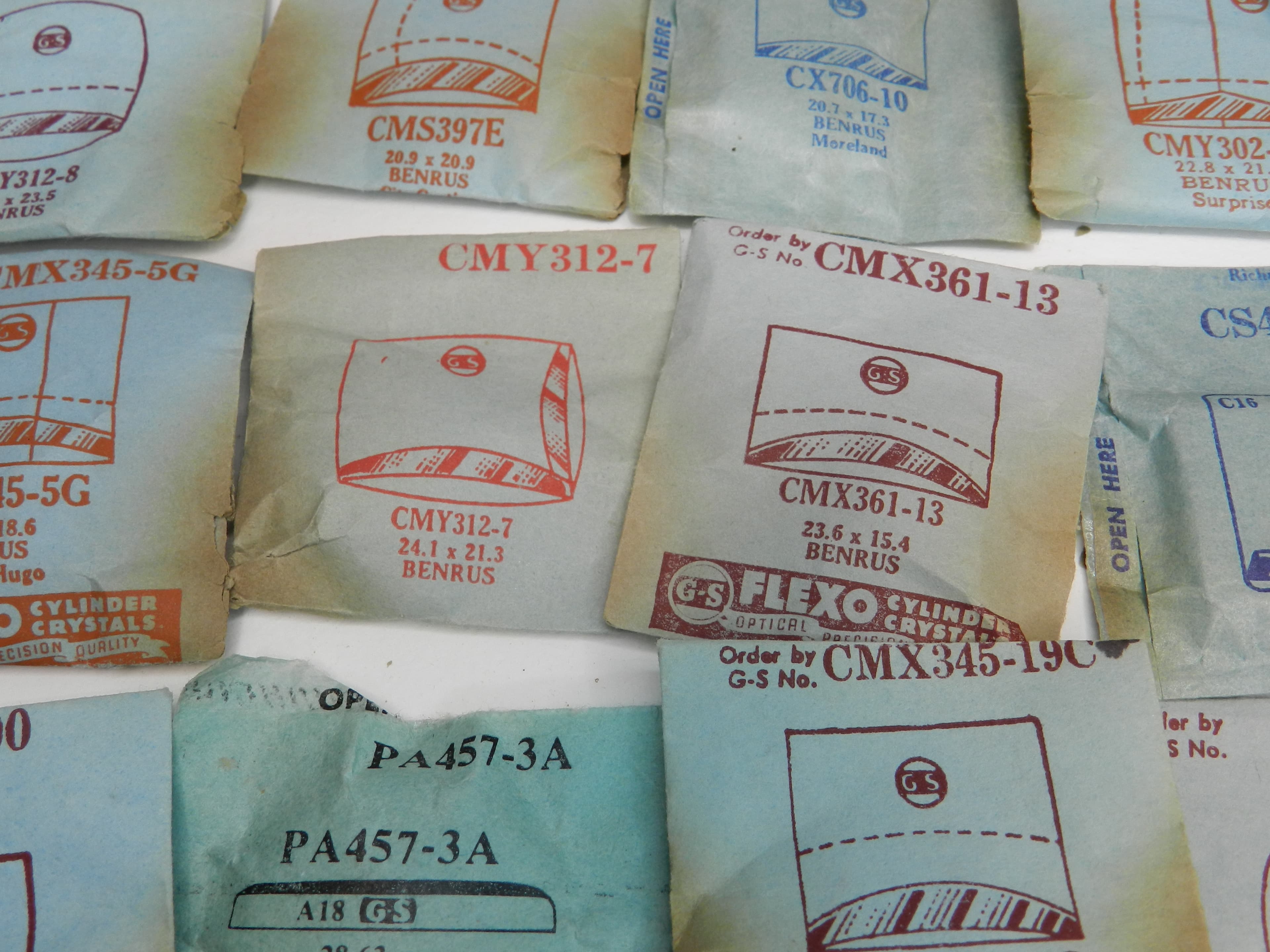 68 Vintage New Old Stock Watchmakers Mens Benrus Crystal Watch Face Lot (O41J) - Thumbnail 8