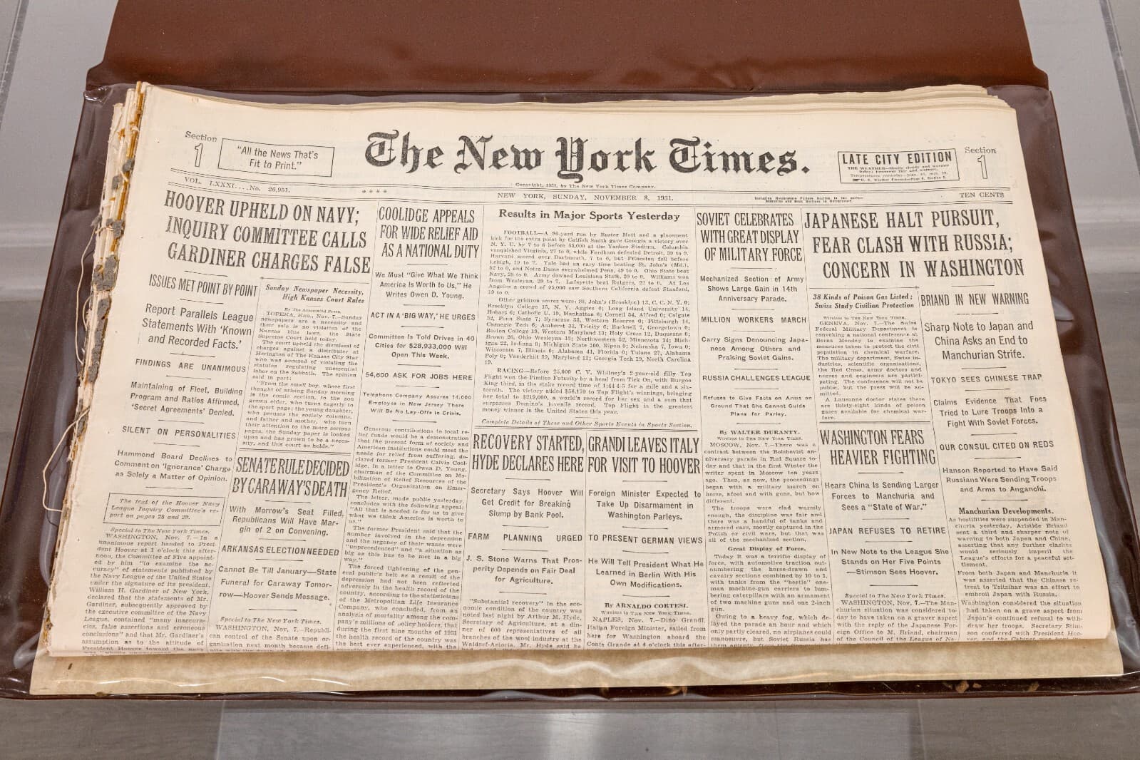 Vintage November 8th 1931 New York Times Newspaper with COA - Thumbnail 2