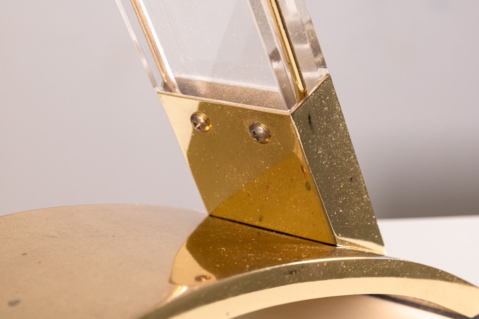 Mid Century Modern Vintage Grupo MCI Brass and Lucite Desk Lamp - Thumbnail 9