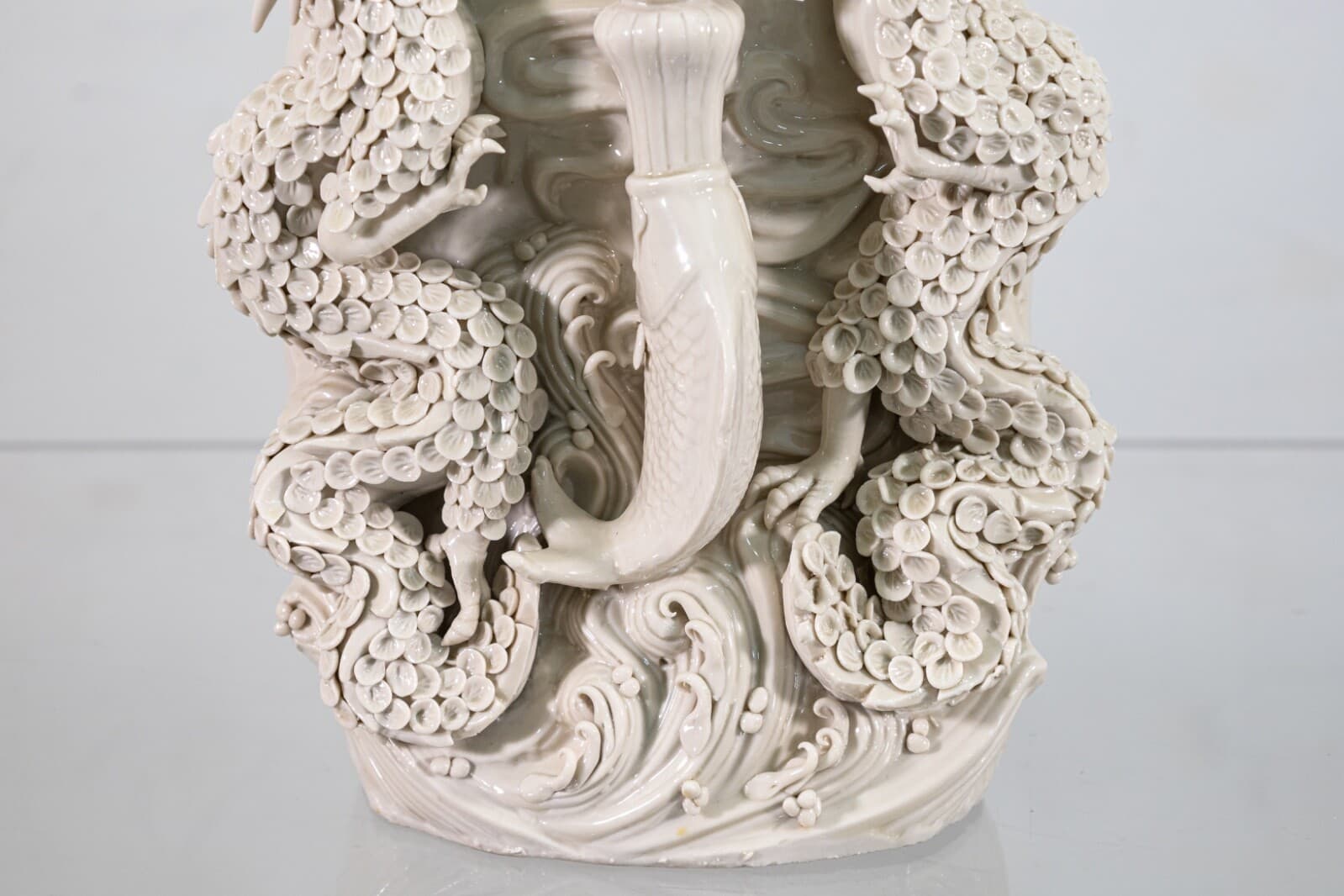 Vintage Asian Guanyin Bodhisattva Thousand-Arm Guan Yin Buddha Porcelain Statue - Thumbnail 5