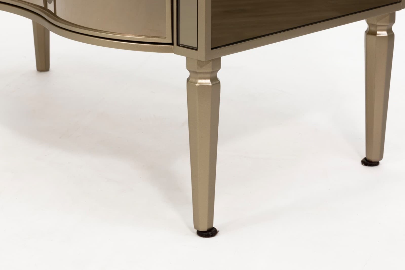 Pair Of Caracole 'It's A Small Wonder" Mirrored Nightstands - Thumbnail 8