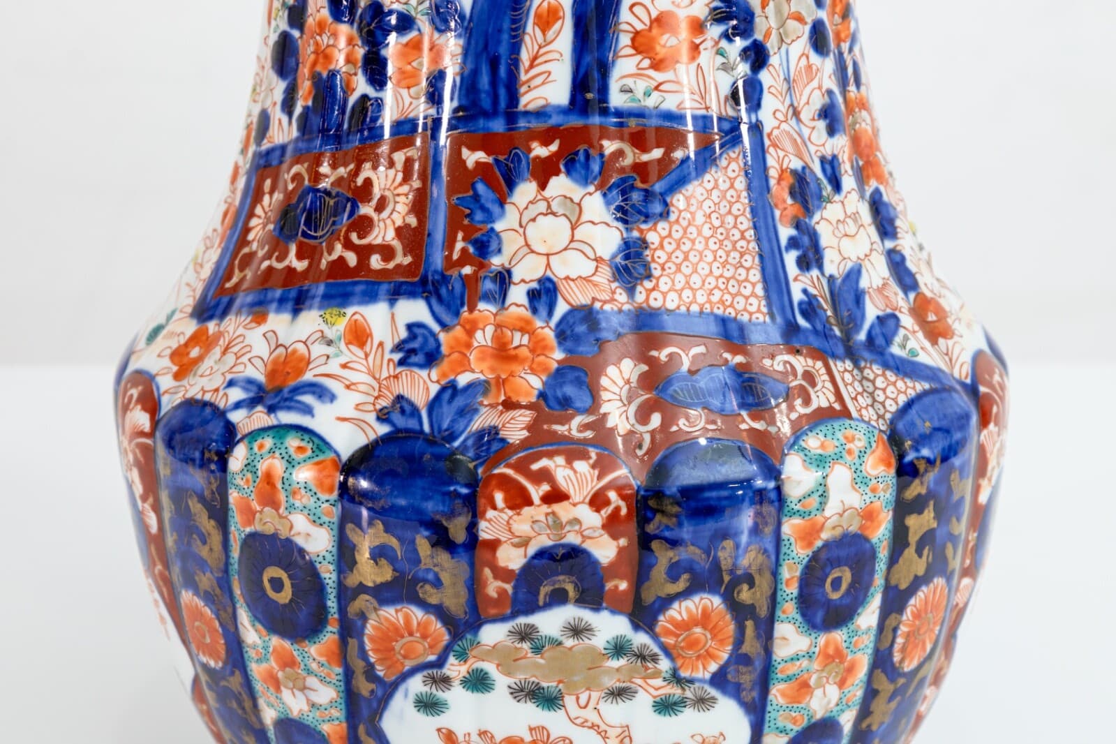 Antique Japanese Imari Pair Vases Meiji Period Trumpet Shaped Floral Design - Thumbnail 6