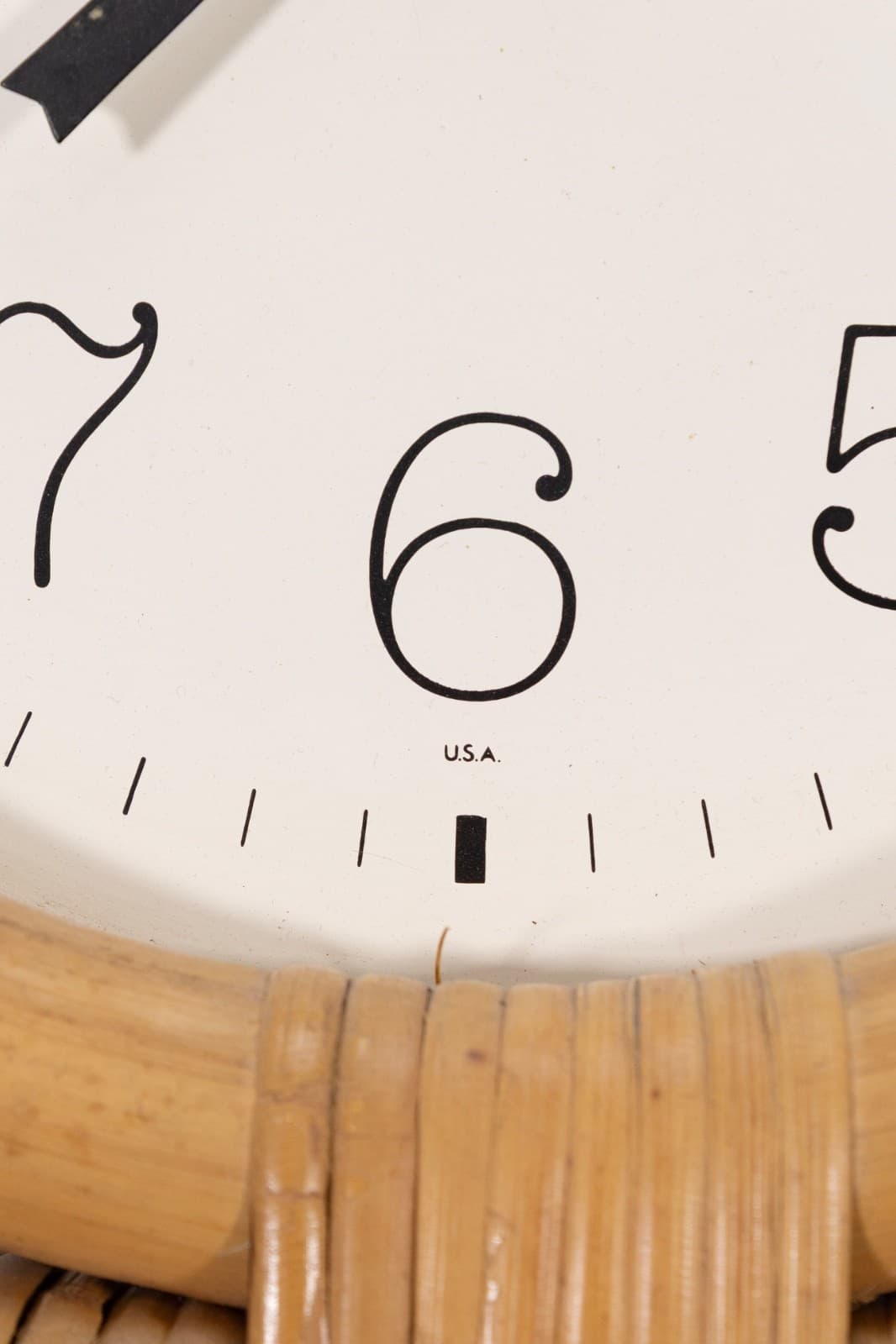 Vintage Mid Century Mod Rattan Basket Clock by George Nelson for Herman Miller - Thumbnail 5