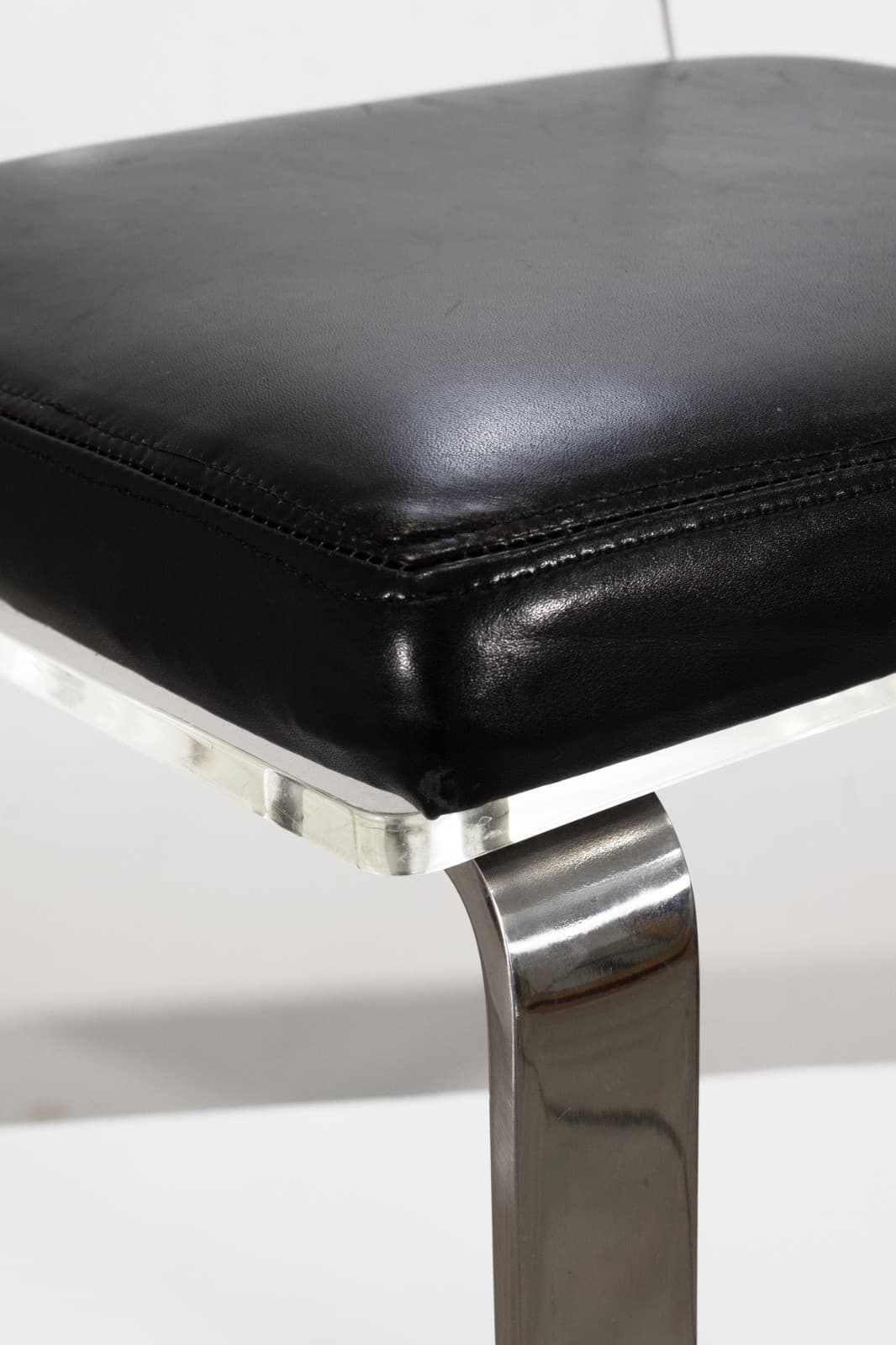 Mid Century Modern Black Leather And Lucite Barstool With Chrome Legs - Thumbnail 7