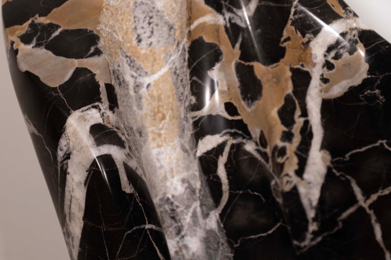 Contemporary Black Marble Abstract Figurative Sculpture on Base Signed Lora Ross - Thumbnail 7