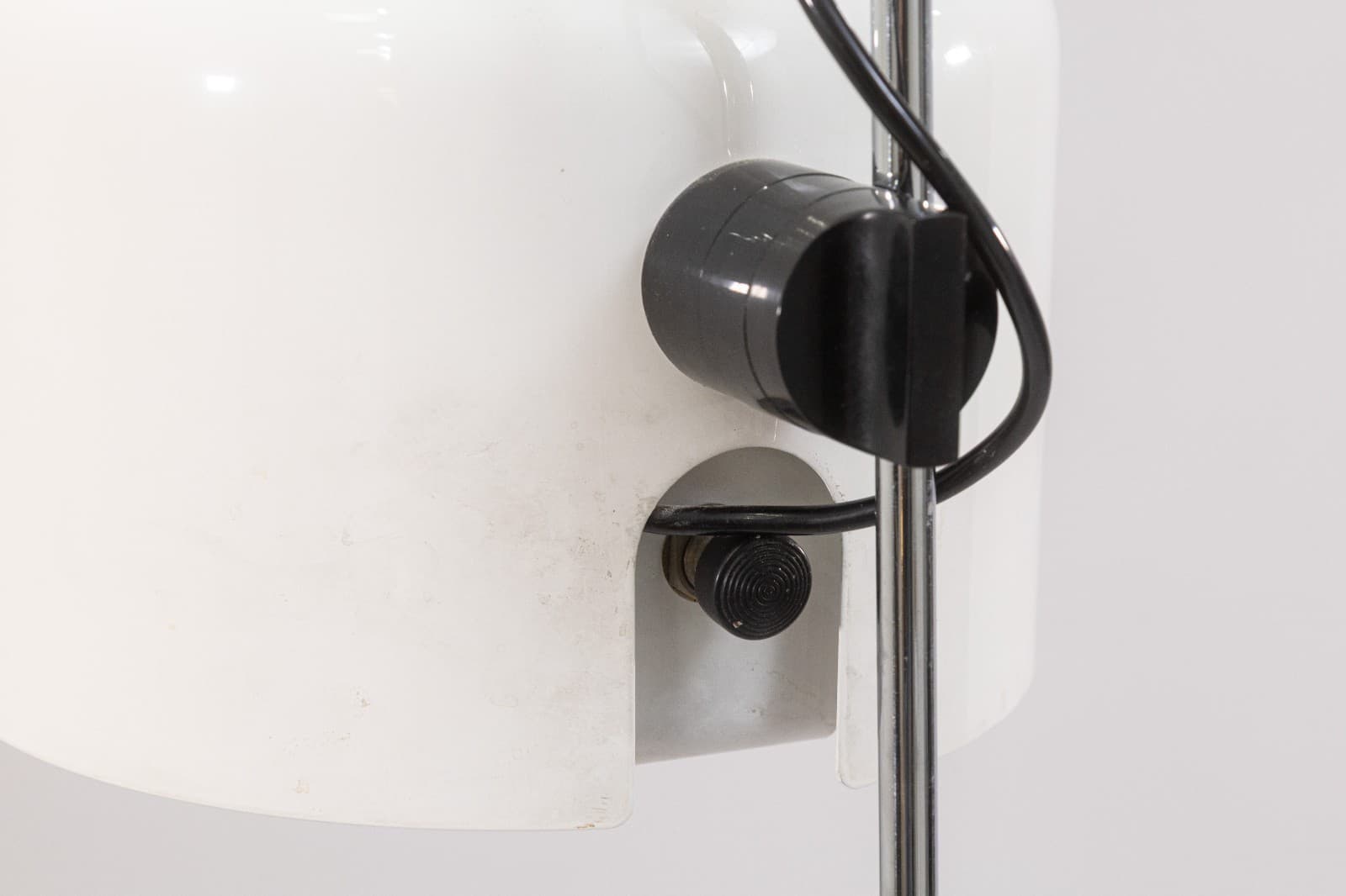 1960s Joe Colombo for Oluce Coupe 3321 Vintage Mid-Century Italian Floor Lamp - Thumbnail 6