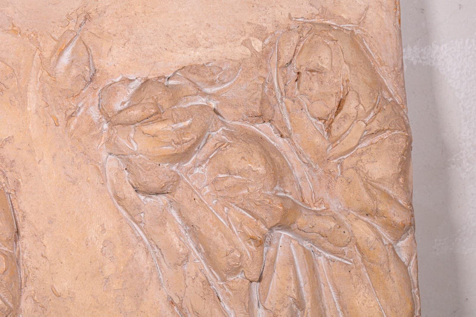 Sergio de Giusti Signed Bas Relief Figurative Religious Ceramic Sculpture 1985 - Thumbnail 7
