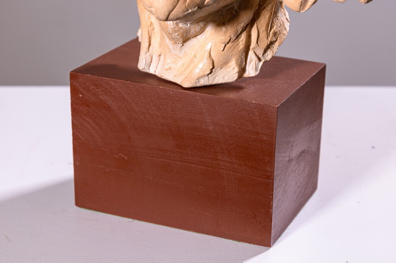 Sergio de Giusti Modernist Contemporary White Ceramic Male Bust Sculpture - Thumbnail 8